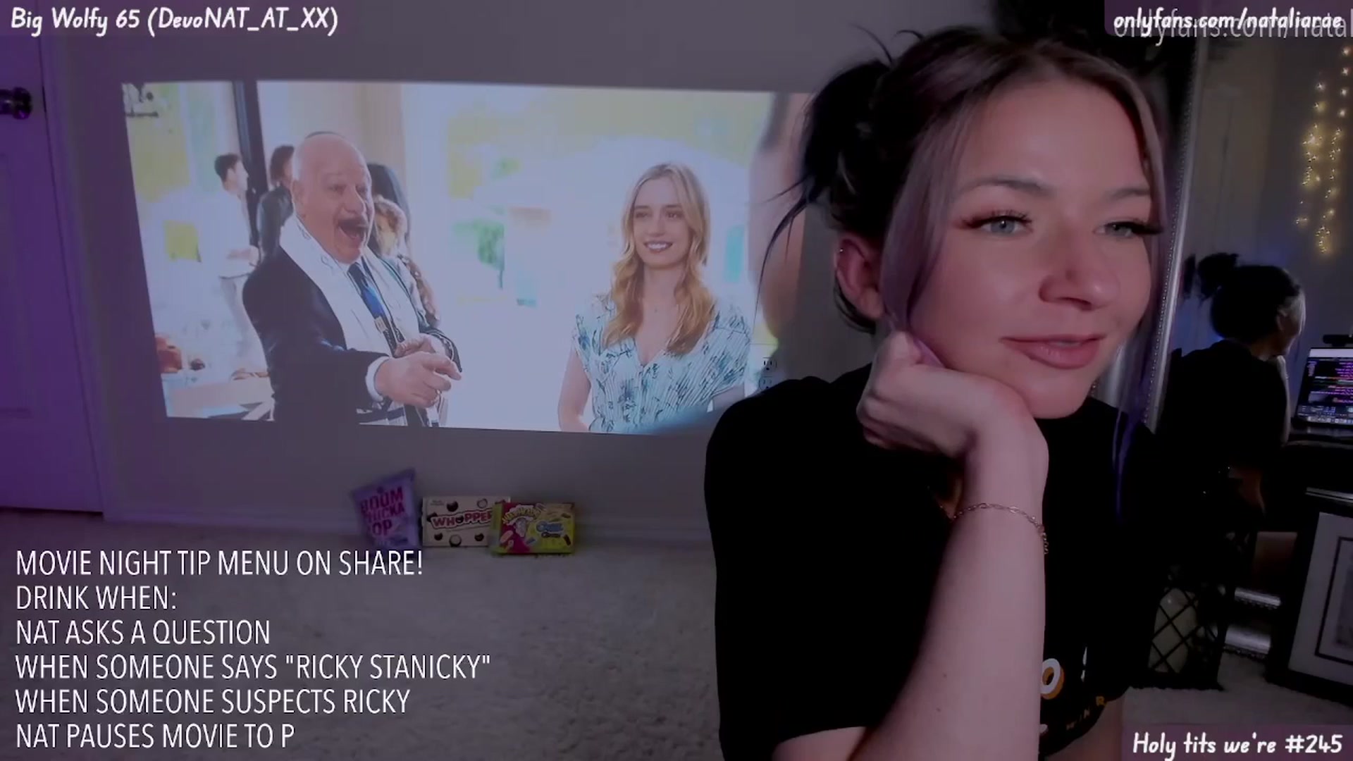 Gallery image thumbnail from Natalia_Rae's myfreecams stream on, 04/16/2024, 04:35 image 4 of 20