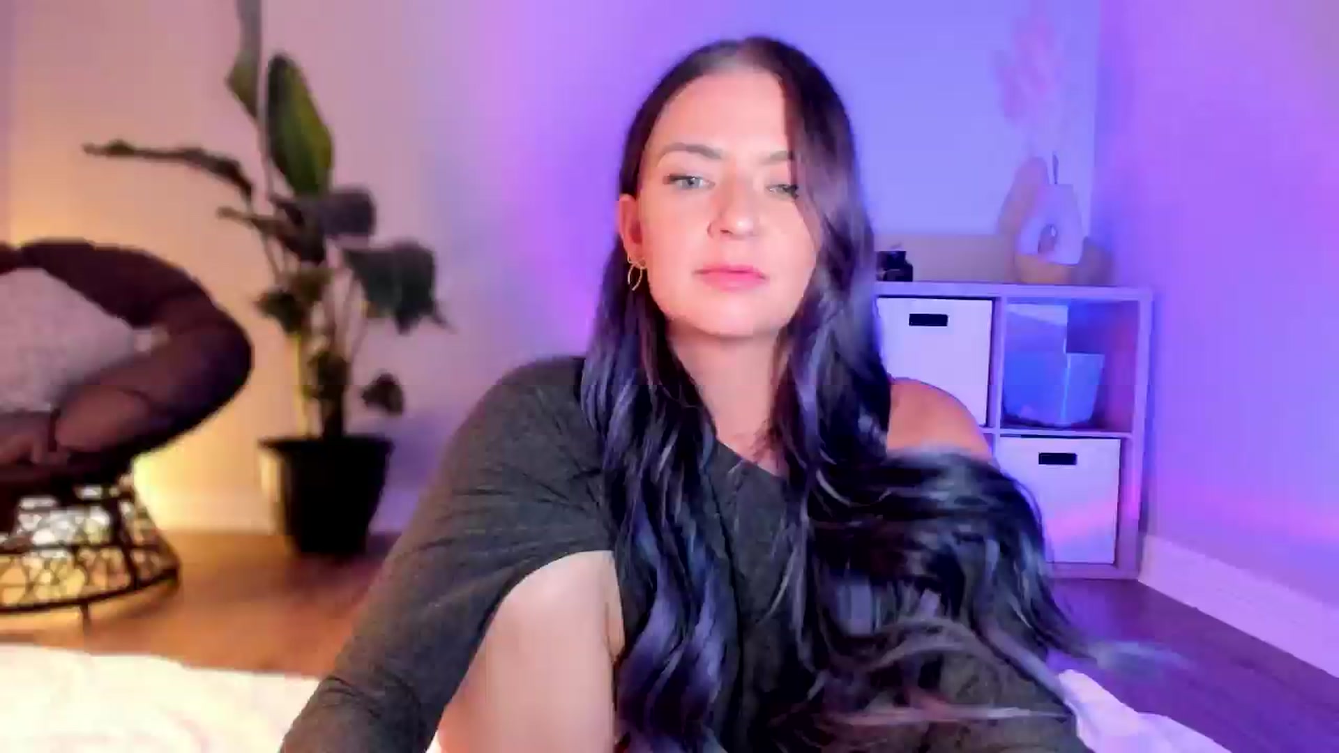 Gallery image thumbnail from Natalia_Rae's myfreecams stream on, 07/21/2024, 06:10 image 3 of 20