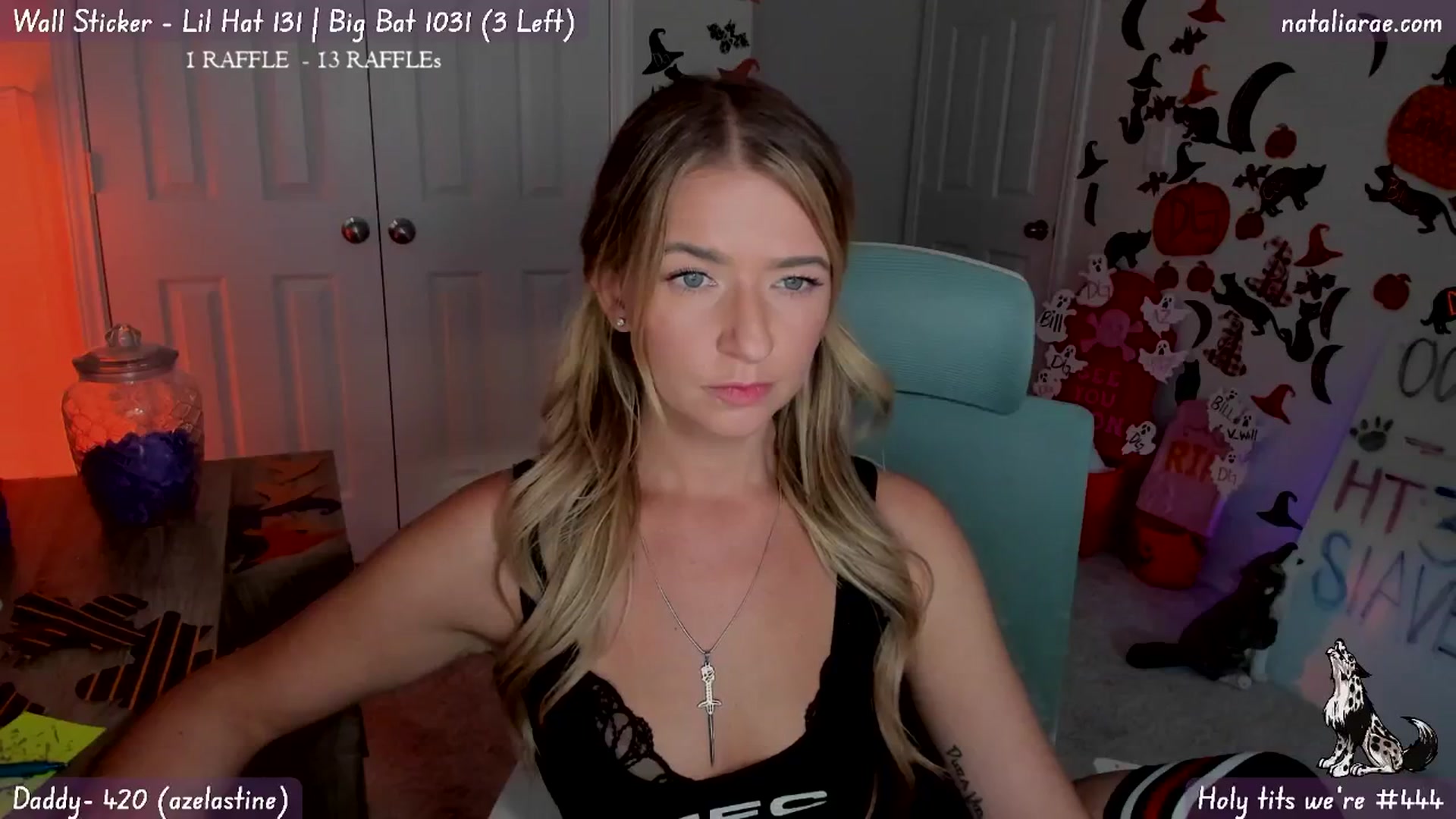 Gallery image thumbnail from Natalia_Rae's myfreecams stream on, 10/25/2024, 24:05 image 11 of 20