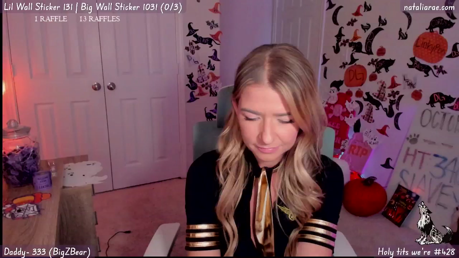 Gallery image thumbnail from Natalia_Rae's myfreecams stream on, 10/29/2024, 24:33 image 15 of 20