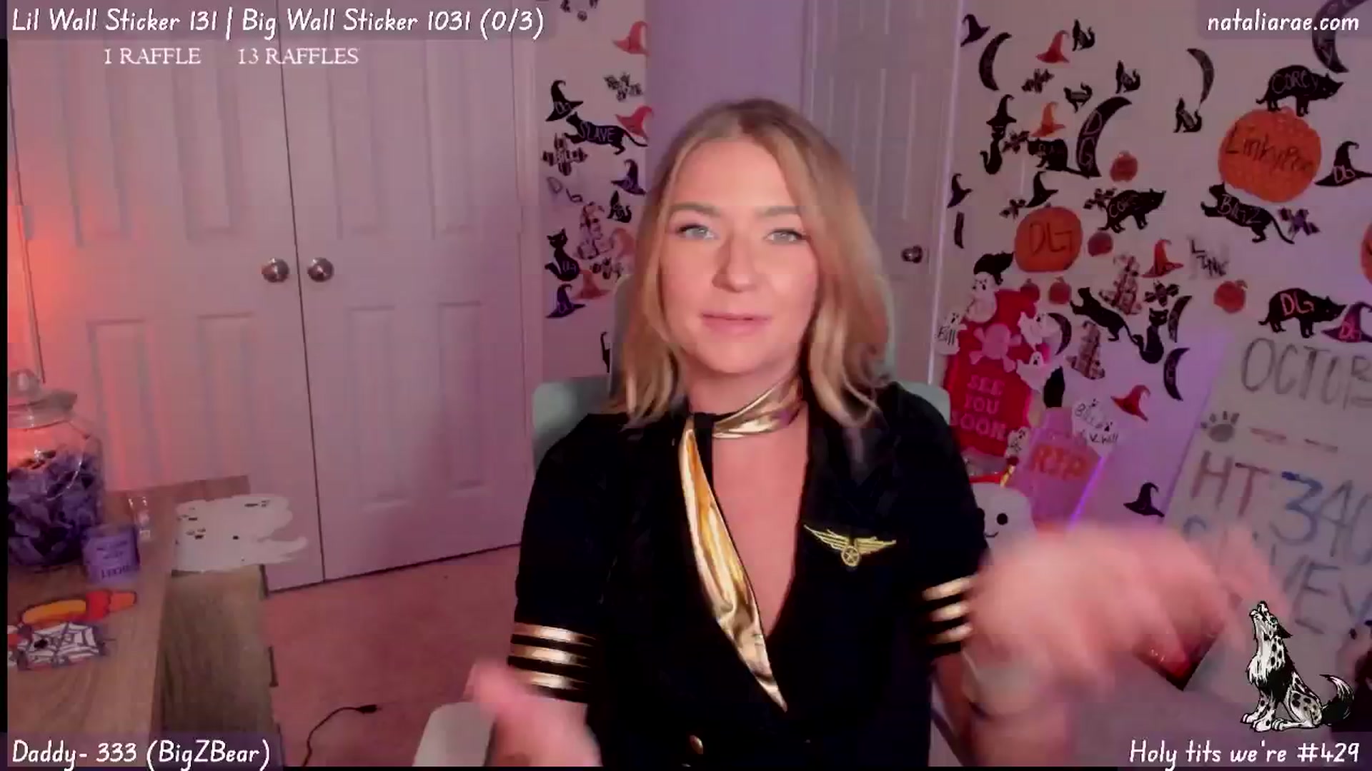 Gallery image thumbnail from Natalia_Rae's myfreecams stream on, 10/29/2024, 24:33 image 8 of 20