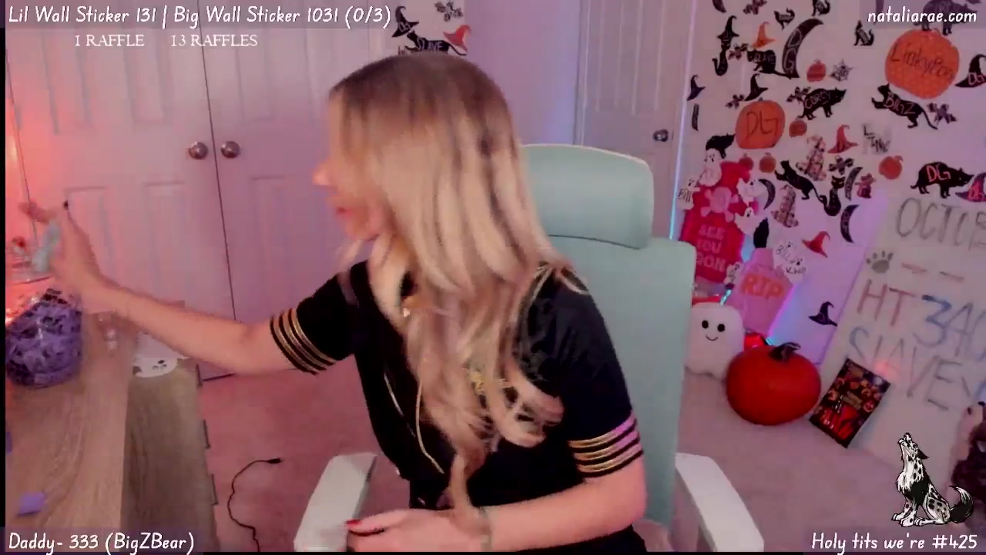 Gallery image thumbnail from Natalia_Rae's myfreecams stream on, 10/29/2024, 01:28 image 9 of 20