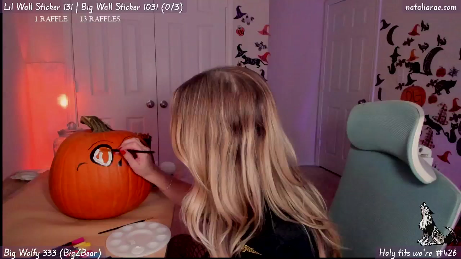 Gallery image thumbnail from Natalia_Rae's myfreecams stream on, 10/29/2024, 02:26 image 10 of 20