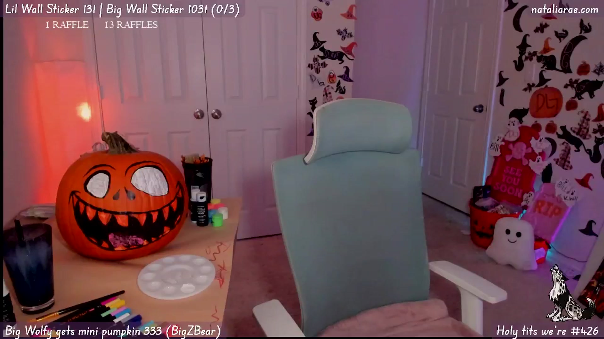 Gallery image thumbnail from Natalia_Rae's myfreecams stream on, 10/29/2024, 03:25 image 10 of 20