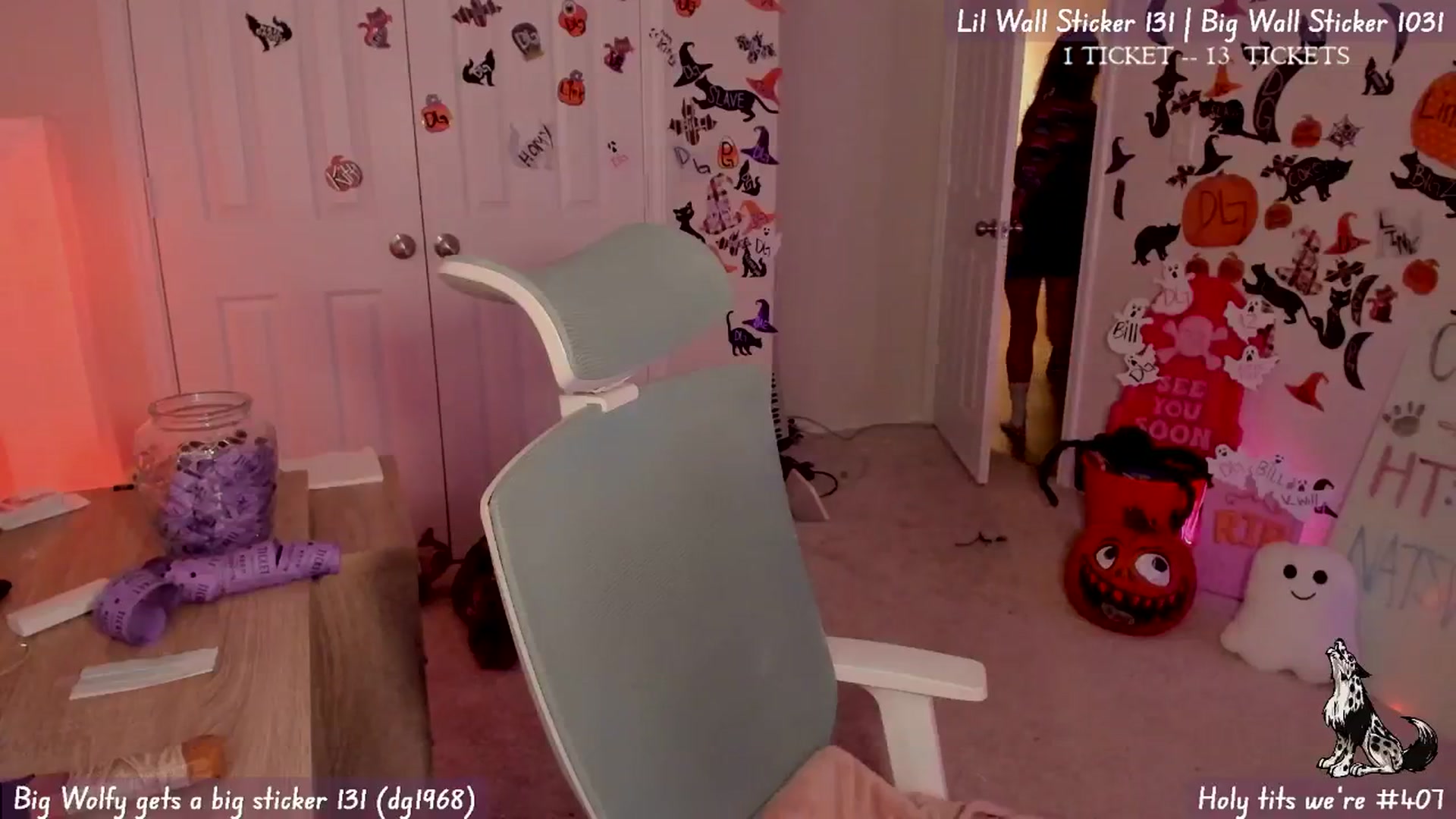 Gallery image thumbnail from Natalia_Rae's myfreecams stream on, 11/01/2024, 07:43 image 11 of 20