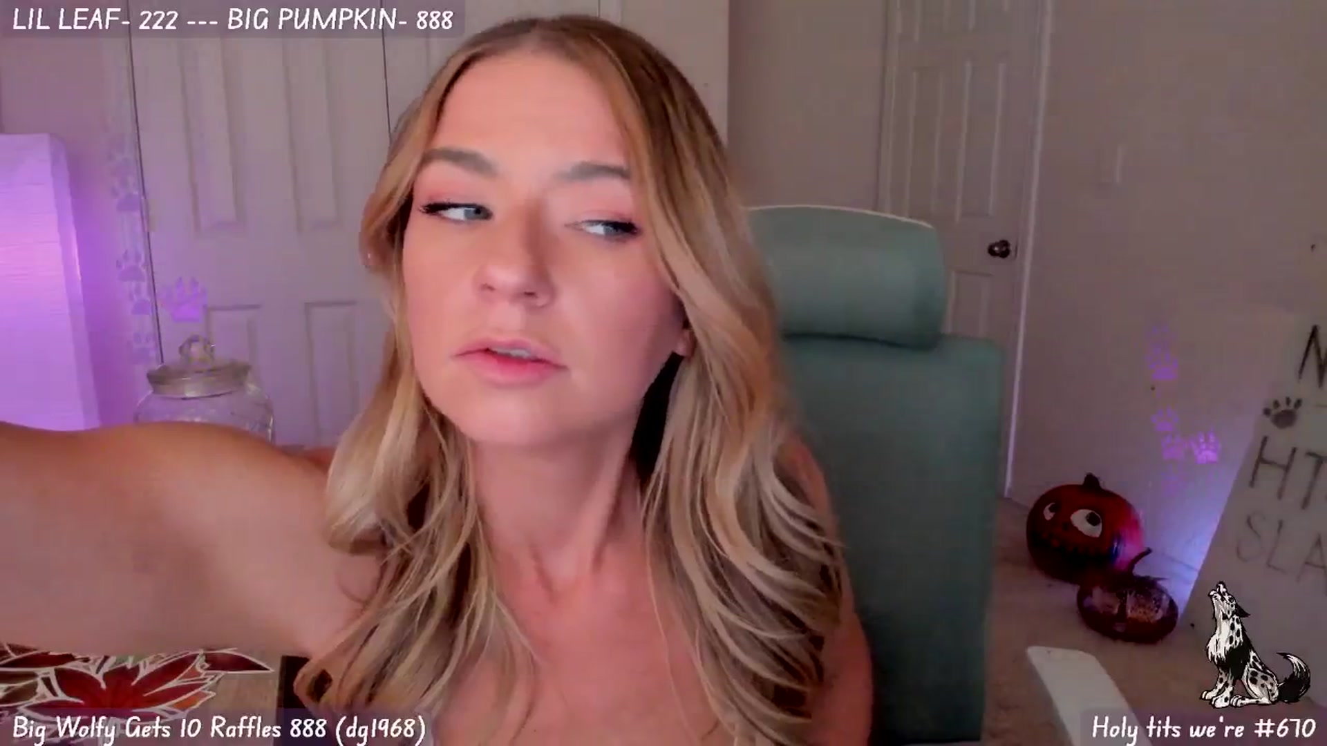 Gallery image thumbnail from Natalia_Rae's myfreecams stream on, 11/10/2024, 03:37 image 6 of 20
