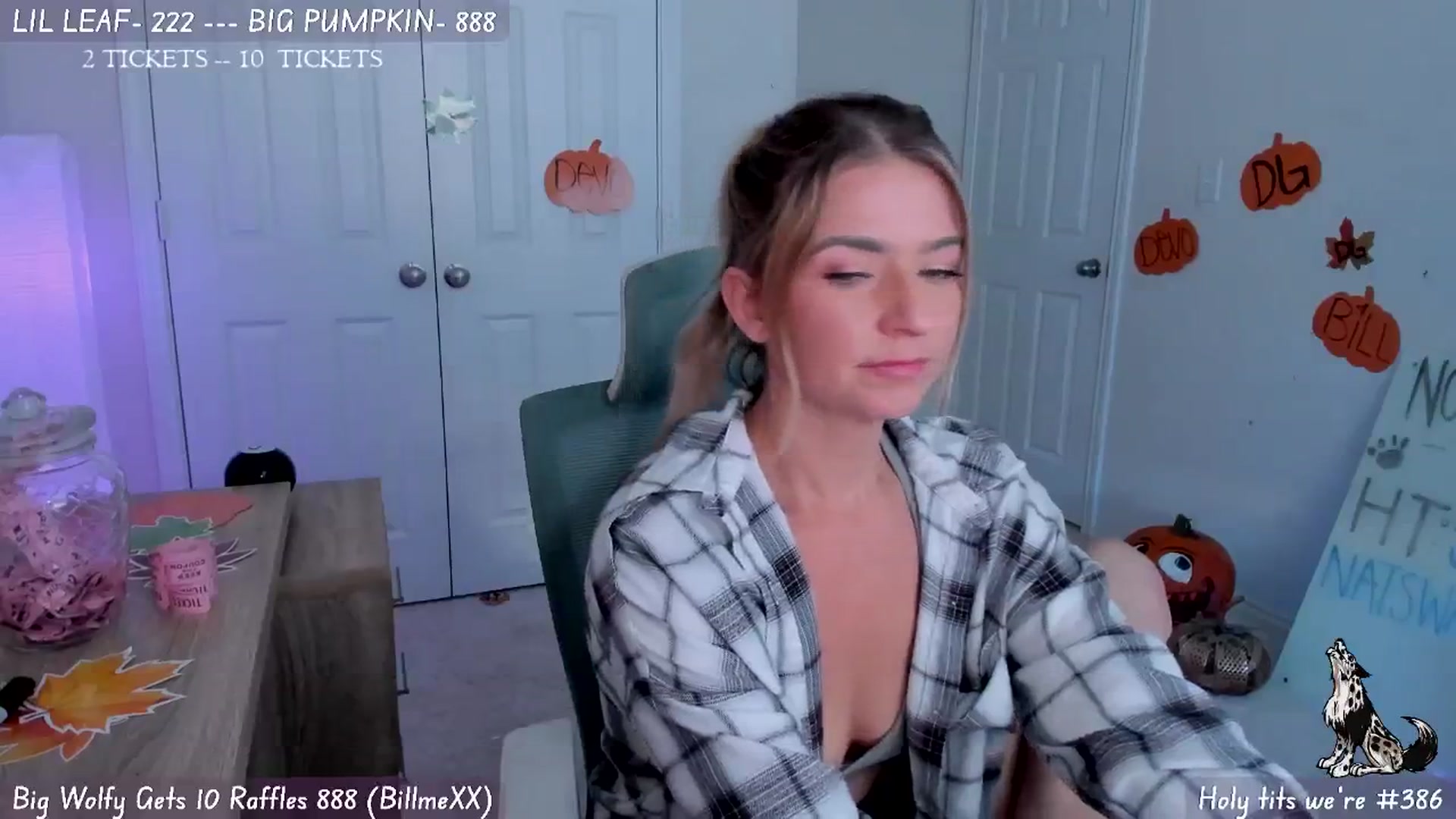 Gallery image thumbnail from Natalia_Rae's myfreecams stream on, 11/10/2024, 23:57 image 4 of 20