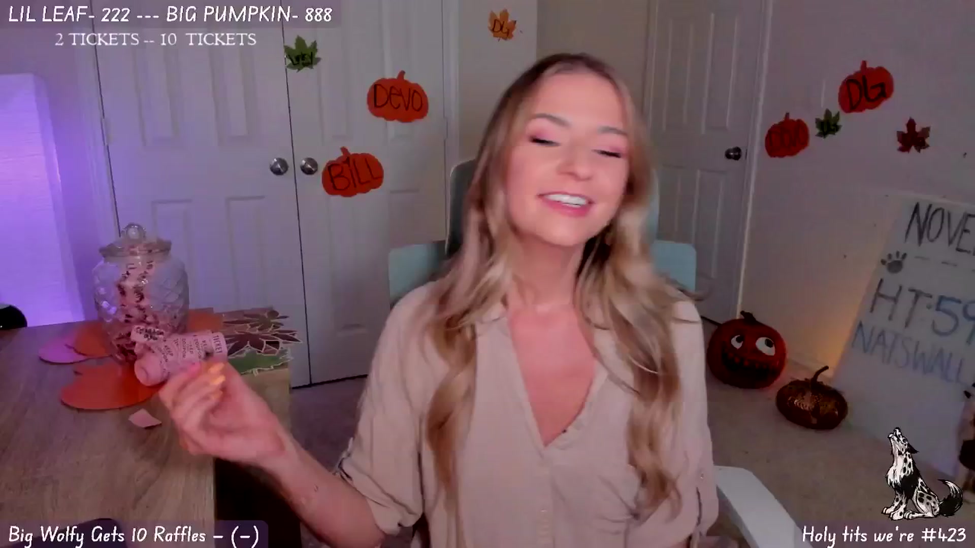 Gallery image thumbnail from Natalia_Rae's myfreecams stream on, 11/12/2024, 08:07 image 1 of 20
