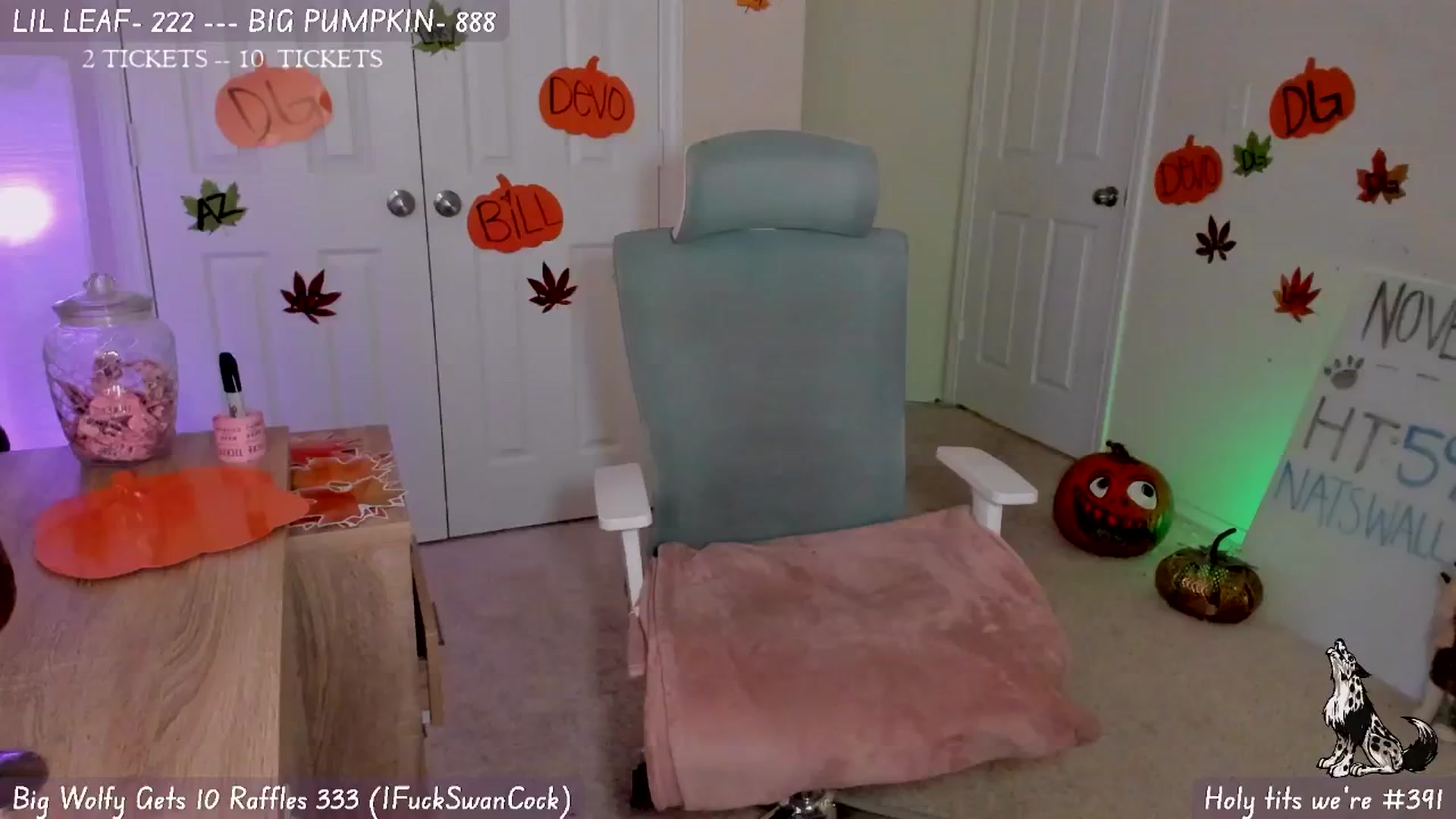 Gallery image thumbnail from Natalia_Rae's myfreecams stream on, 11/13/2024, 02:38 image 17 of 20
