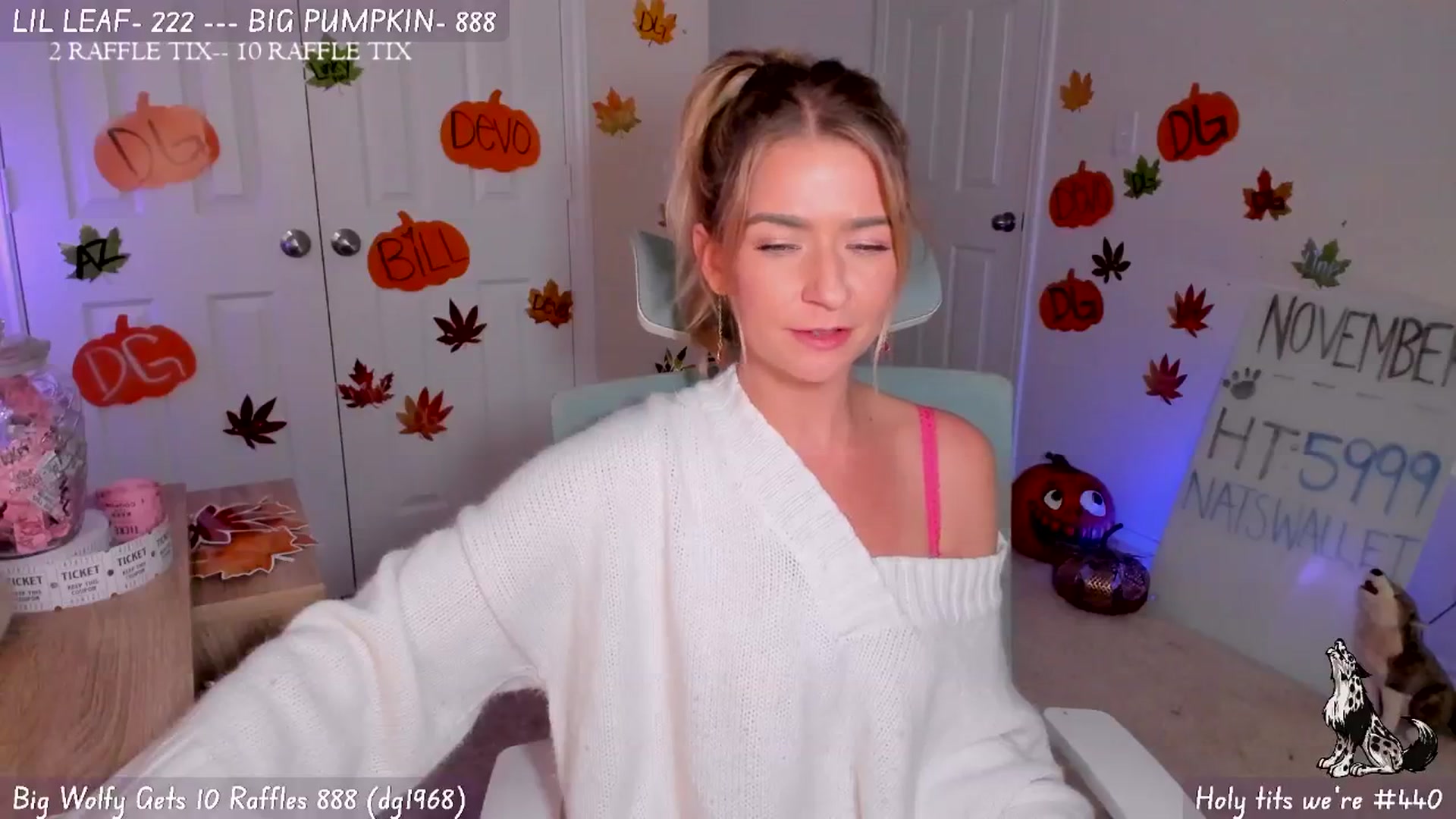 Gallery image thumbnail from Natalia_Rae's myfreecams stream on, 11/21/2024, 24:03 image 18 of 20