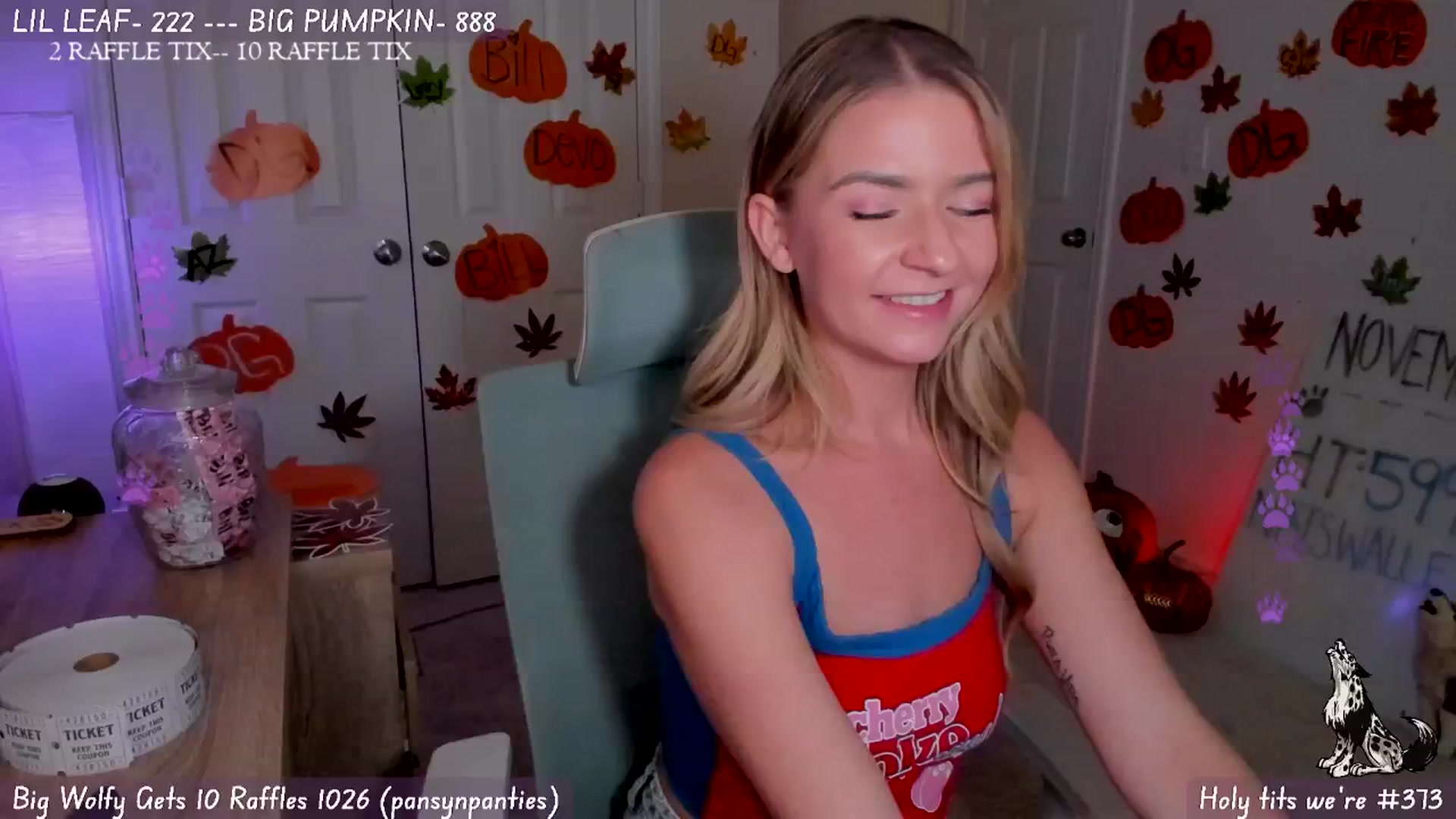 Gallery image thumbnail from Natalia_Rae's myfreecams stream on, 11/23/2024, 24:17 image 19 of 20