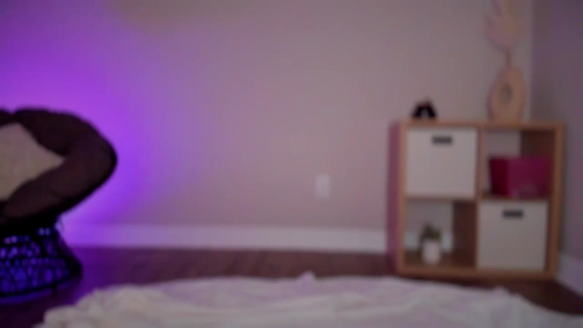 Gallery image thumbnail from Natalia_Rae's myfreecams stream on, 11/25/2024, 05:15 image 6 of 20