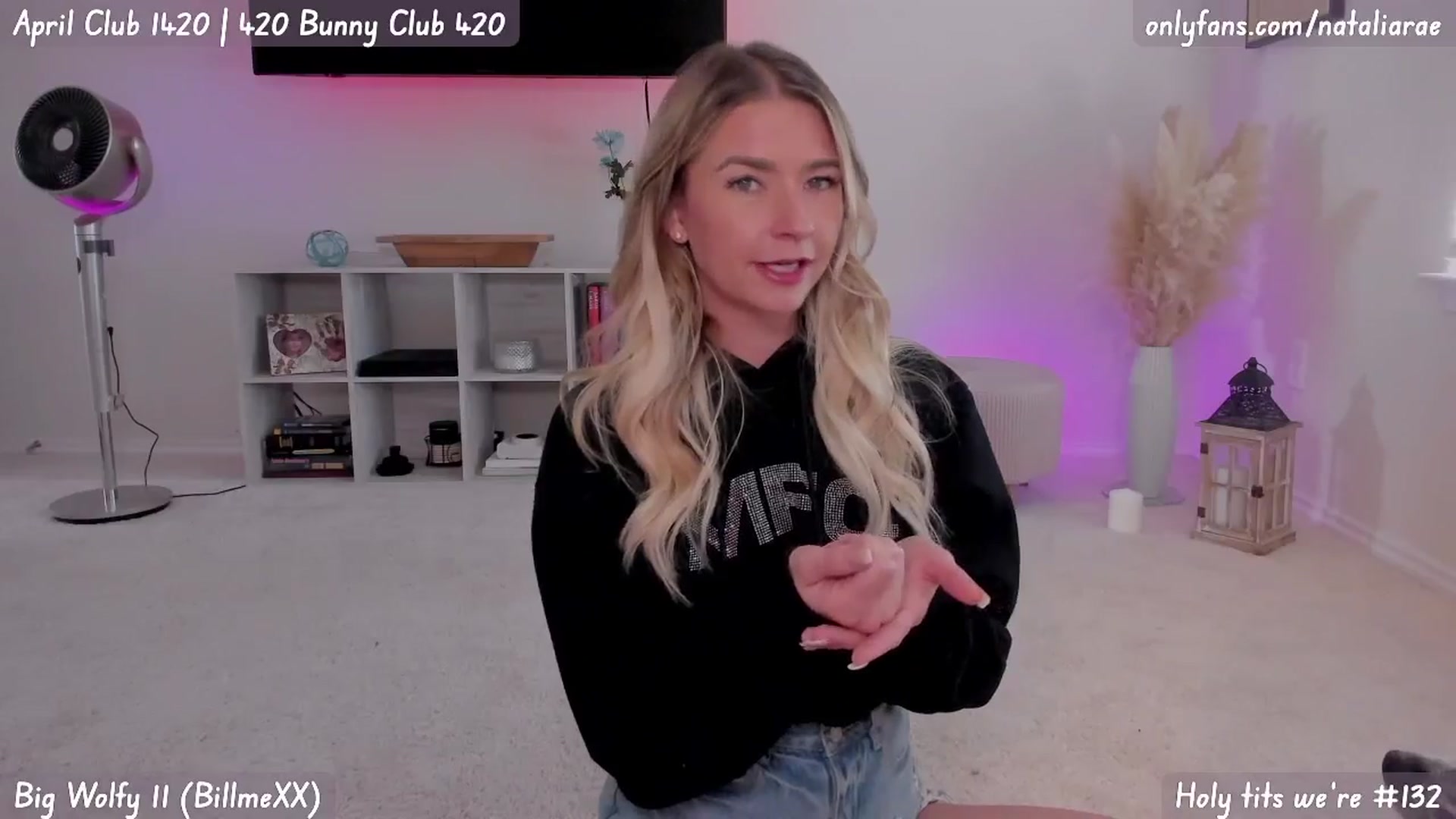 Gallery image thumbnail from Natalia_Rae's myfreecams stream on, 04/23/2025, 24:18 image 2 of 20