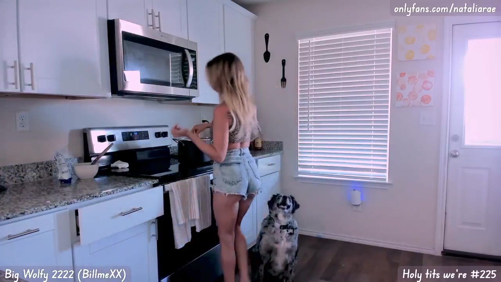 Gallery image thumbnail from Natalia_Rae's myfreecams stream on, 05/12/2025, 22:53 image 18 of 20