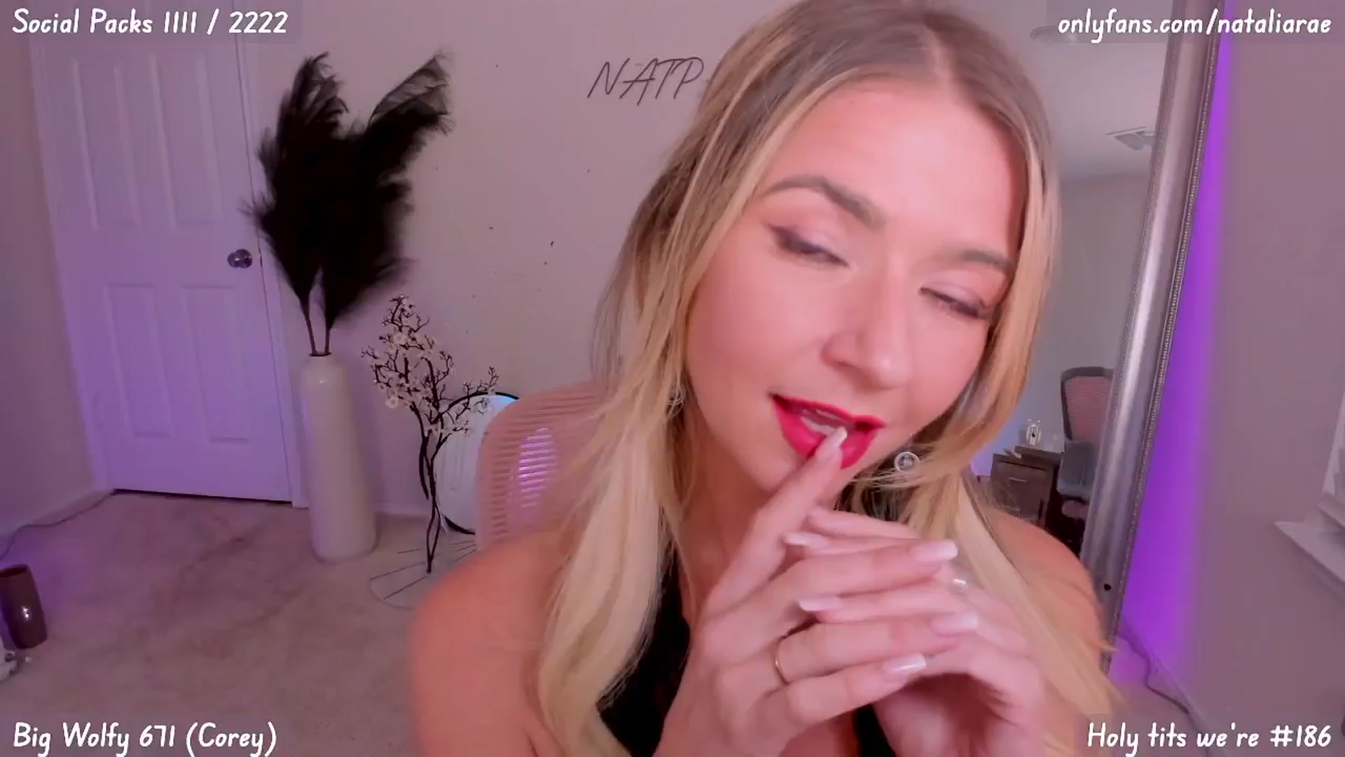 Gallery image thumbnail from Natalia_Rae's myfreecams stream on, 05/18/2025, 04:38 image 6 of 20