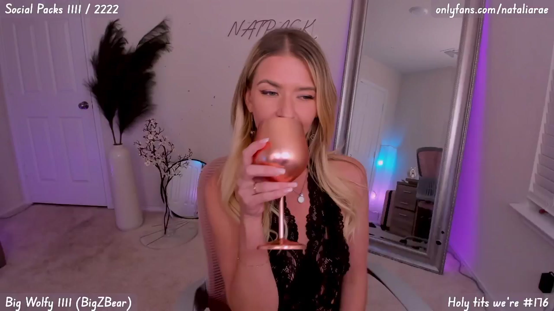 Gallery image thumbnail from Natalia_Rae's myfreecams stream on, 05/18/2025, 05:59 image 12 of 20