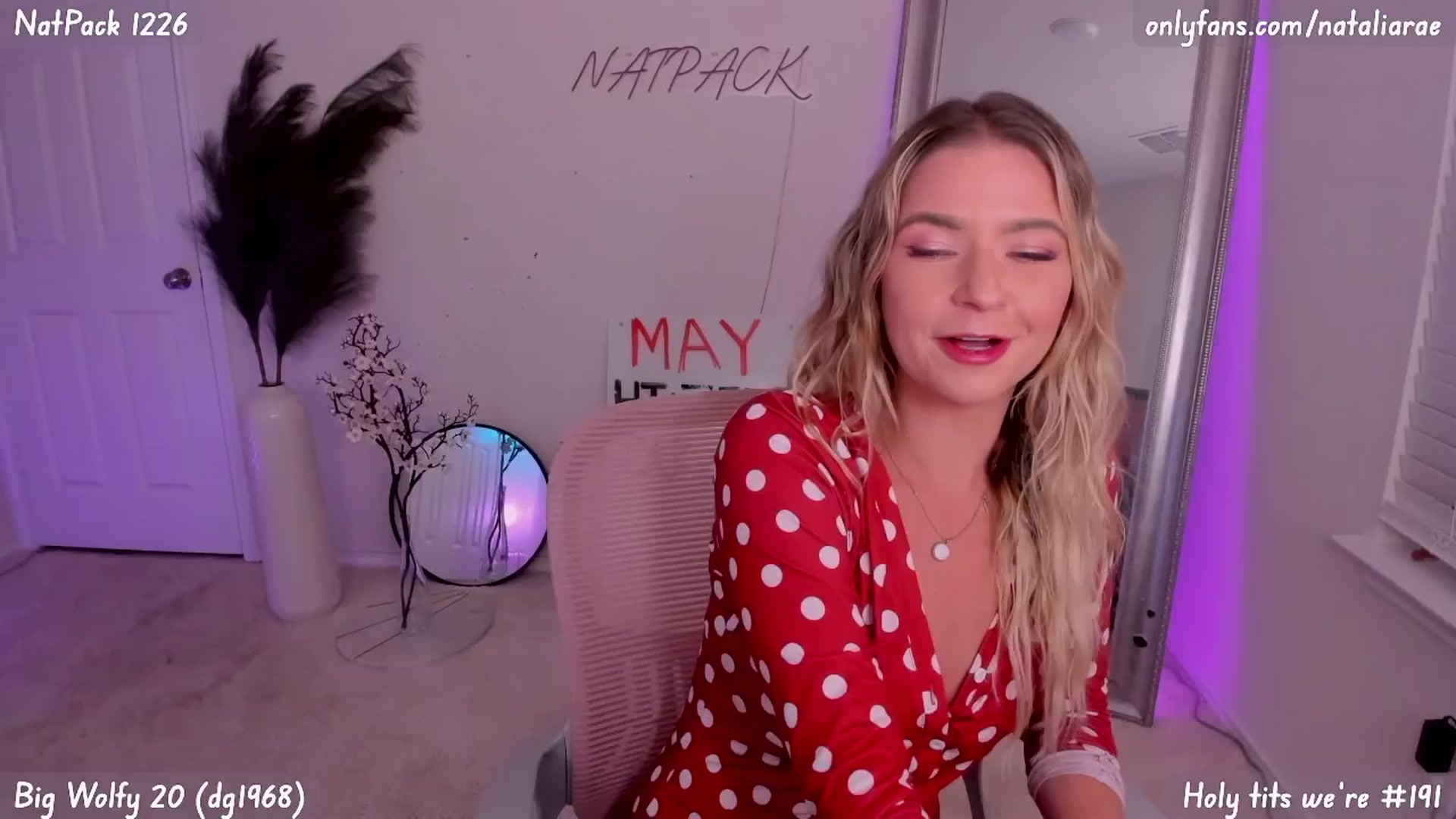Gallery image thumbnail from Natalia_Rae's myfreecams stream on, 05/19/2025, 03:49 image 3 of 20