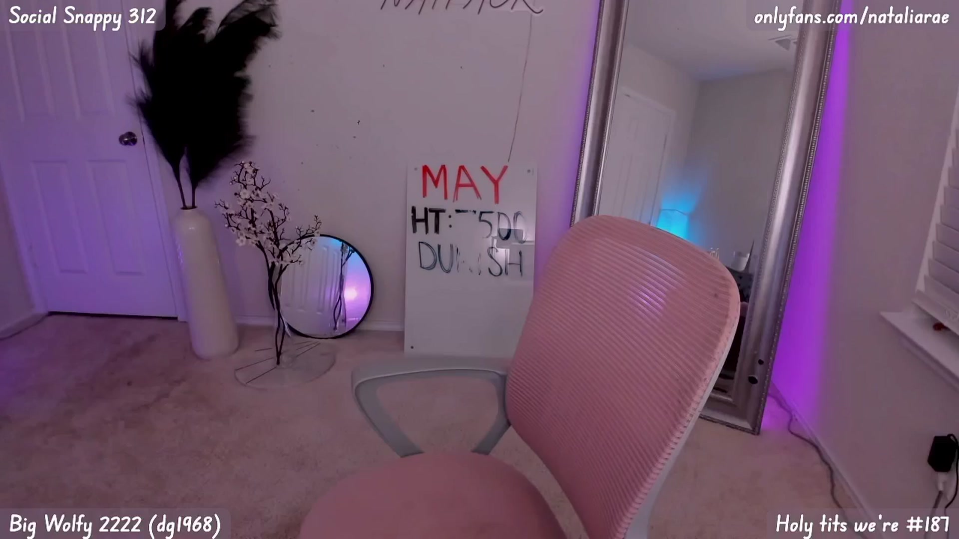 Gallery image thumbnail from Natalia_Rae's myfreecams stream on, 05/19/2025, 03:49 image 11 of 20