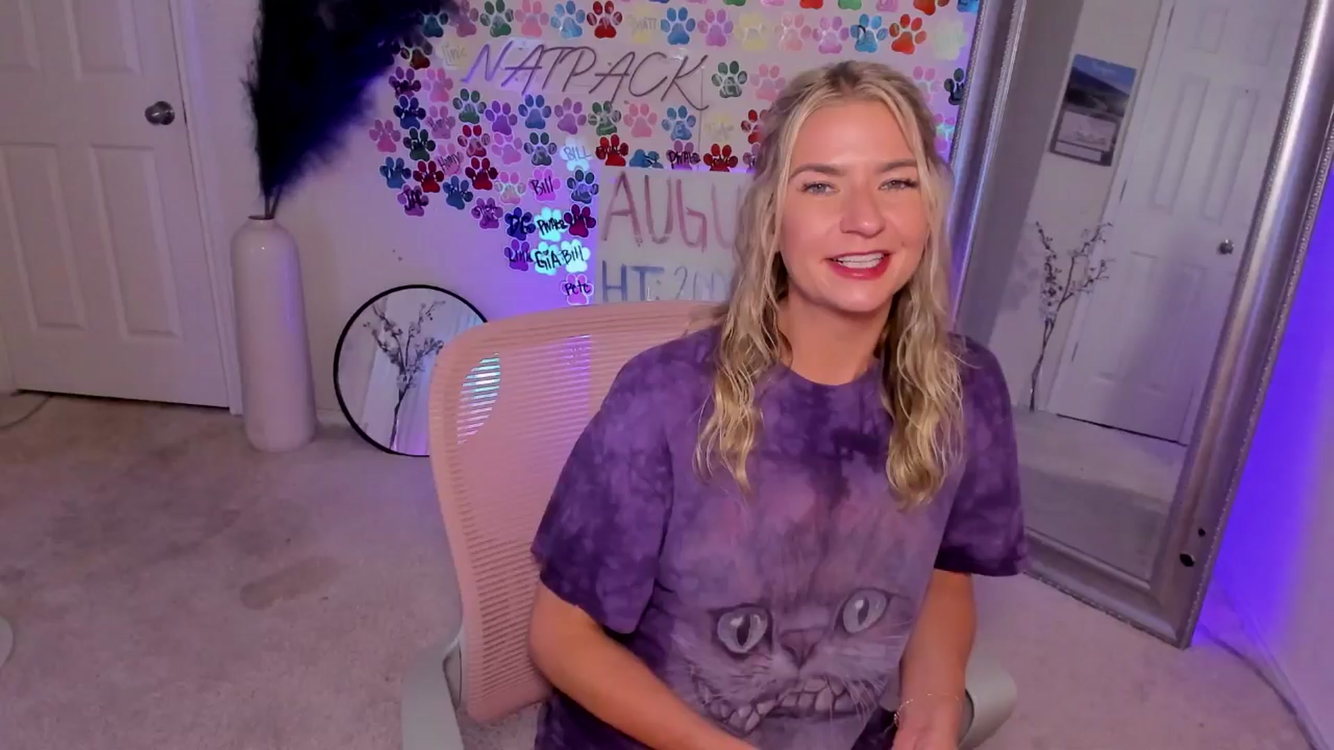 Gallery image thumbnail from Natalia_Rae's myfreecams stream on, 08/25/2025, 09:24 image 4 of 20