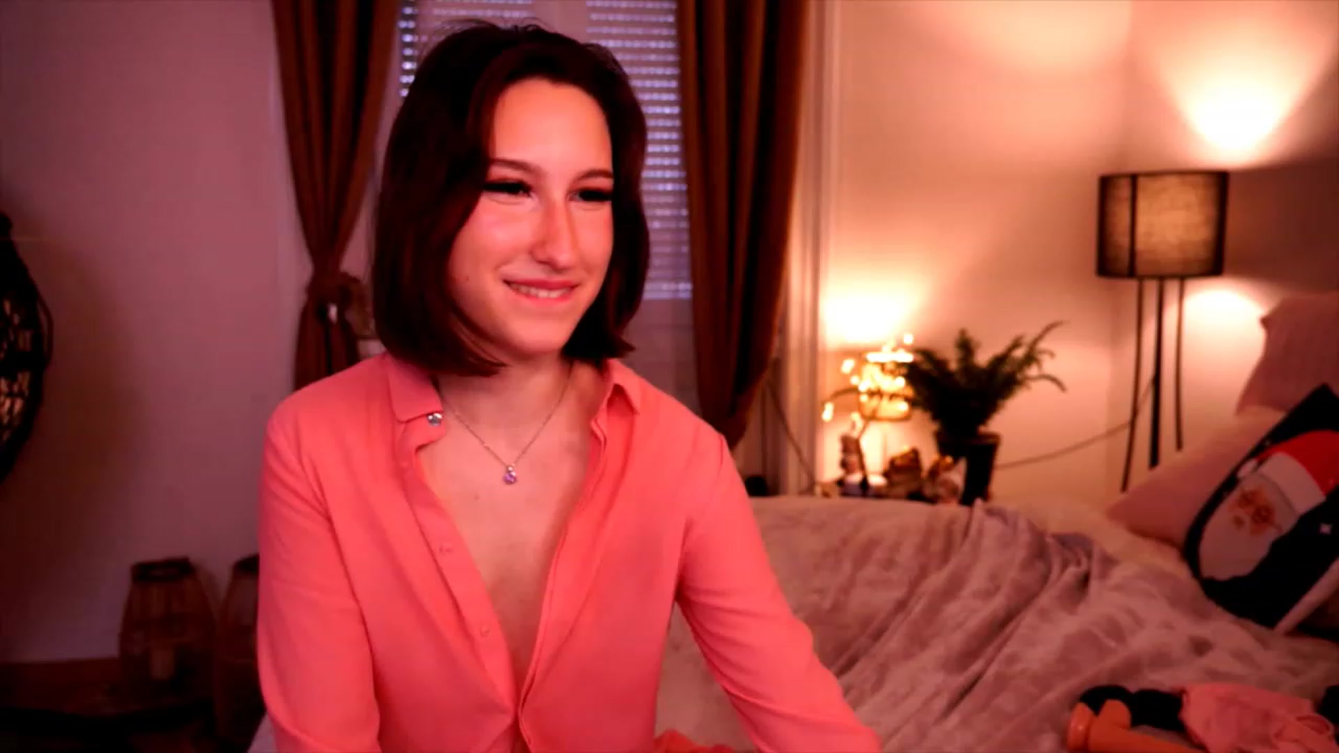 Gallery image thumbnail from Natalialeoe's myfreecams stream on, 12/30/2022, 11:53 image 4 of 20