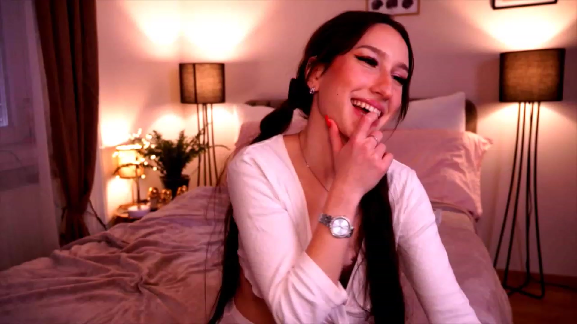 Gallery image thumbnail from Natalialeoe's myfreecams stream on, 01/15/2023, 13:15 image 5 of 20
