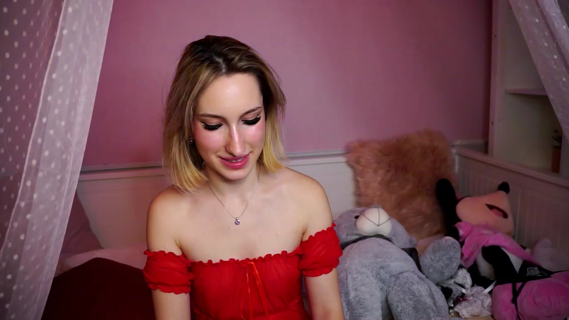 Gallery image thumbnail from Natalialeoe's myfreecams stream on, 02/06/2023, 08:55 image 16 of 20