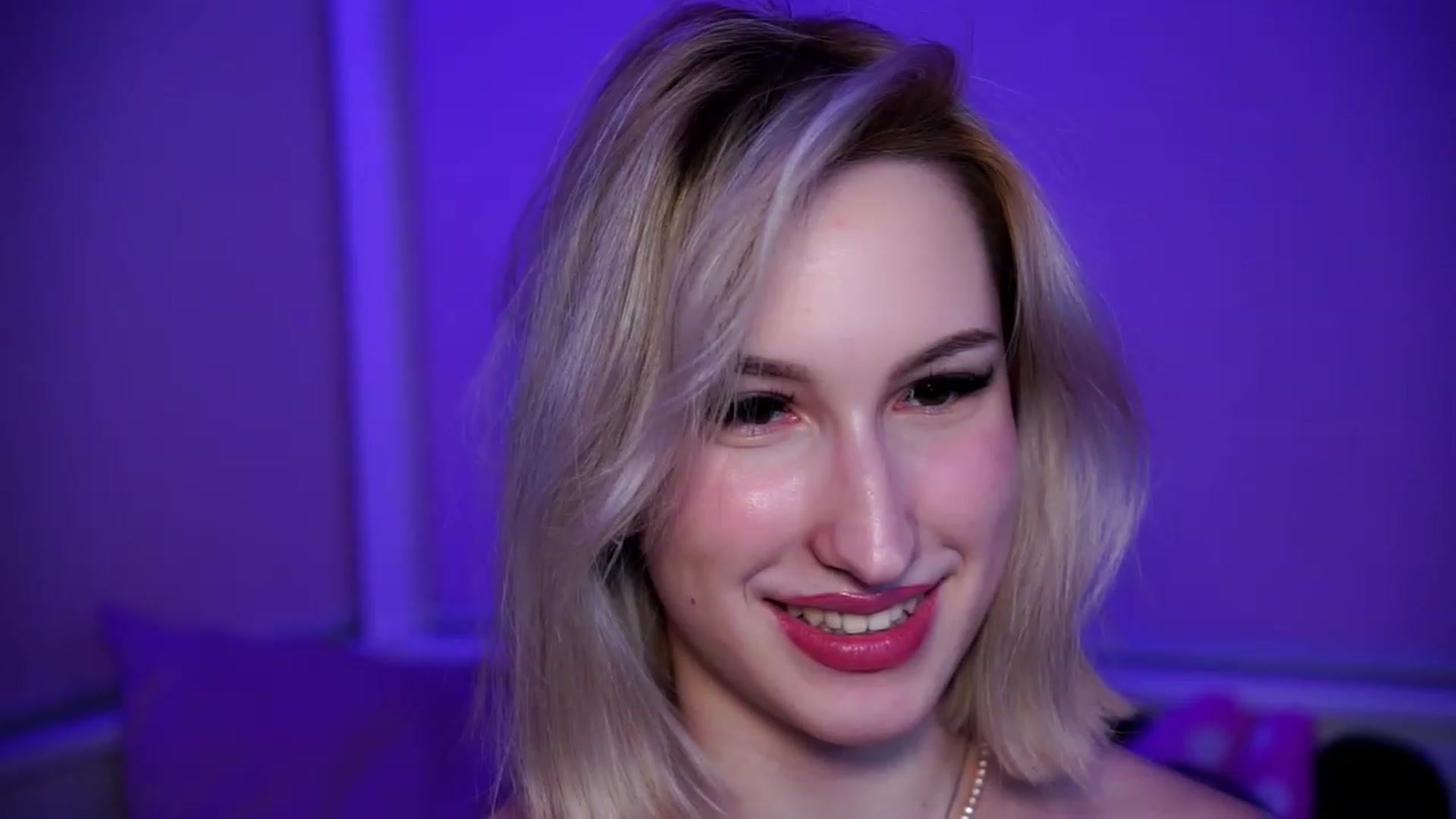 Gallery image thumbnail from Natalialeoe's myfreecams stream on, 03/12/2023, 14:35 image 16 of 20