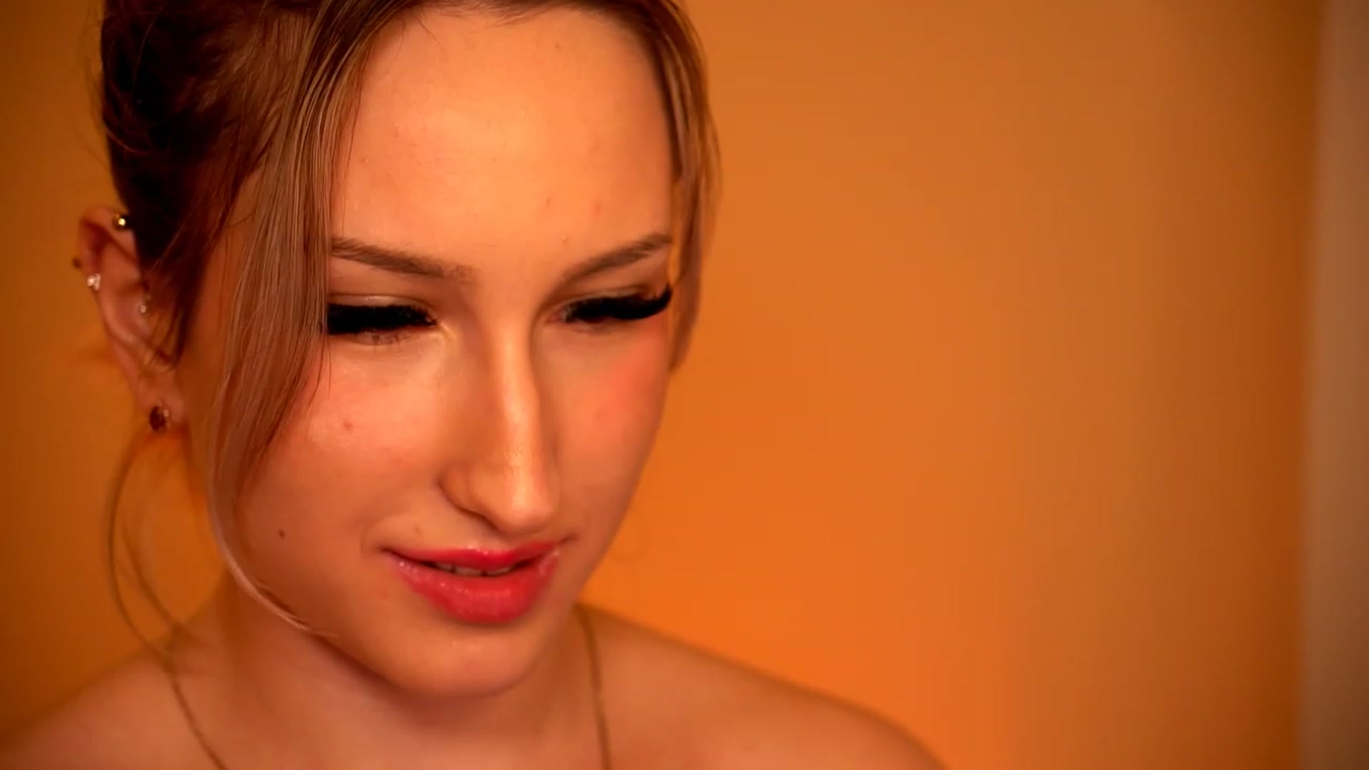Gallery image thumbnail from Natalialeoe's myfreecams stream on, 06/03/2023, 23:38 image 12 of 20
