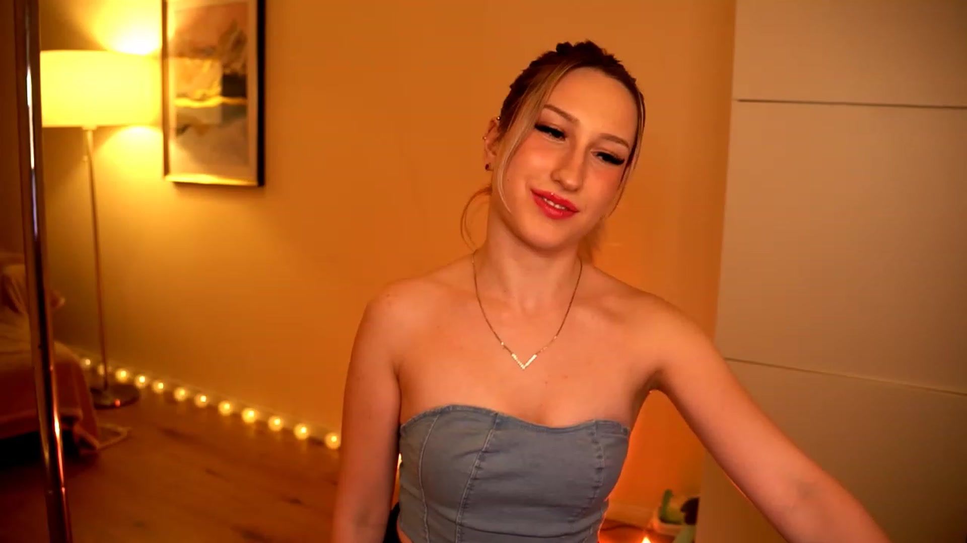 Gallery image thumbnail from Natalialeoe's myfreecams stream on, 06/03/2023, 23:38 image 10 of 20