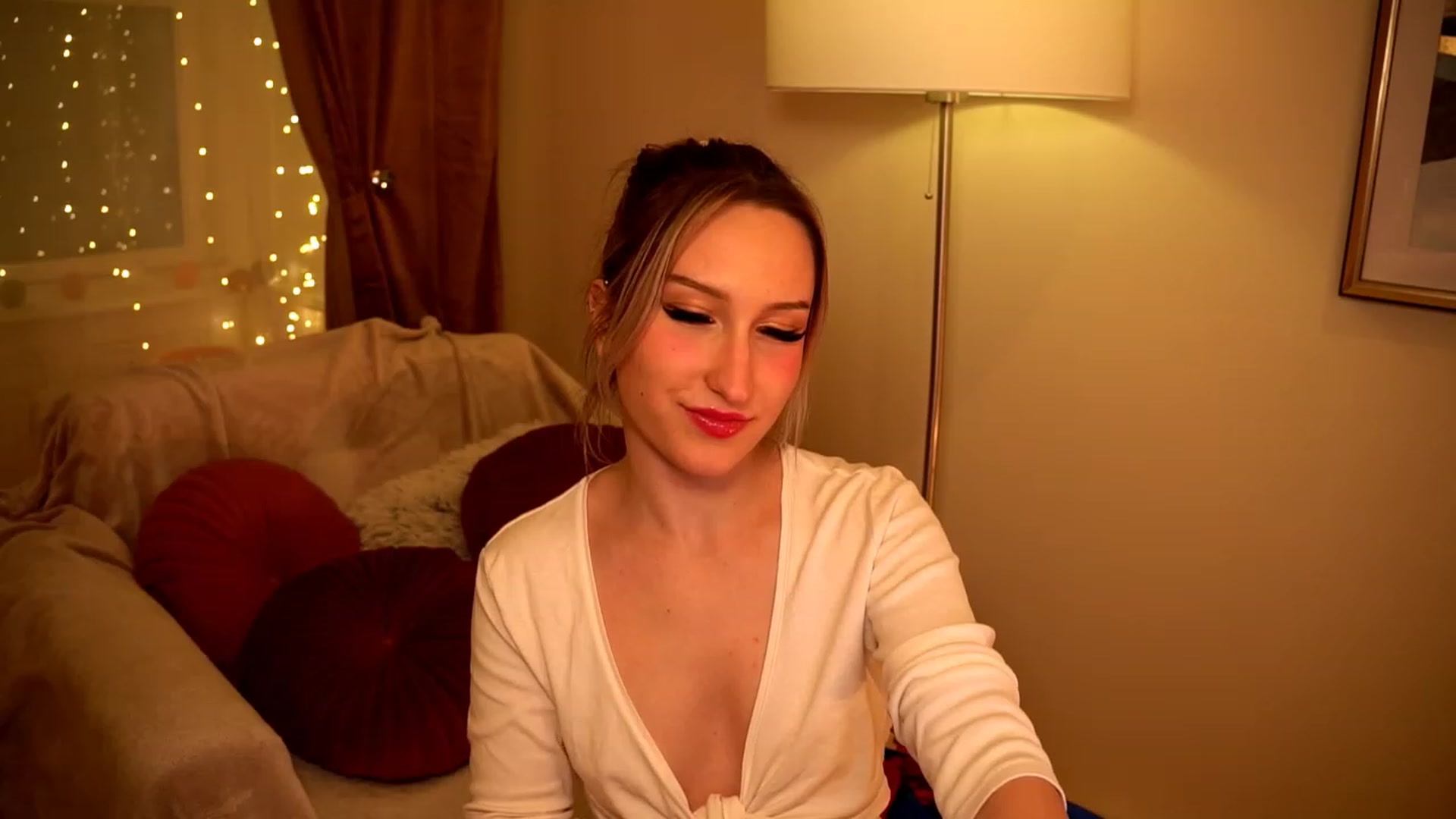 Gallery image thumbnail from Natalialeoe's myfreecams stream on, 06/05/2023, 04:44 image 3 of 20