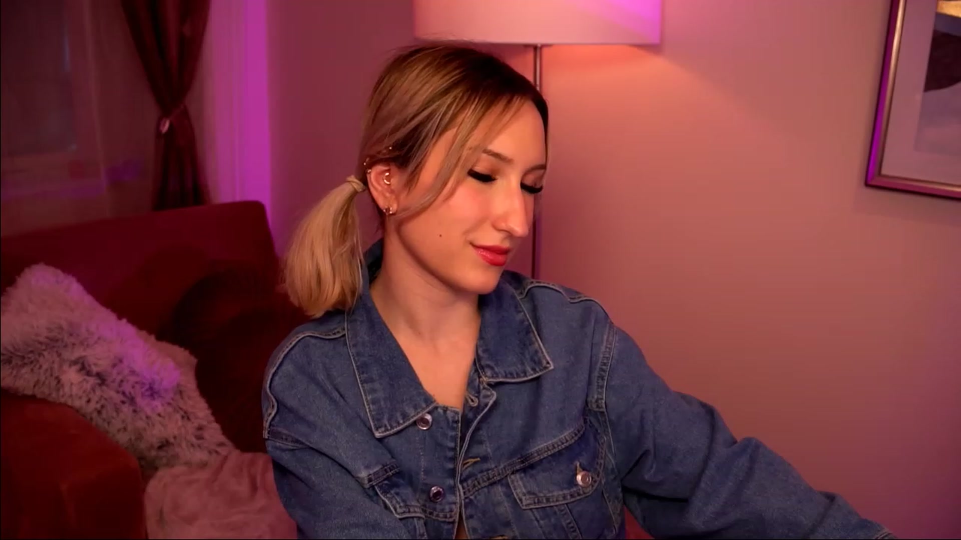 Gallery image thumbnail from Natalialeoe's myfreecams stream on, 06/13/2023, 05:59 image 17 of 20