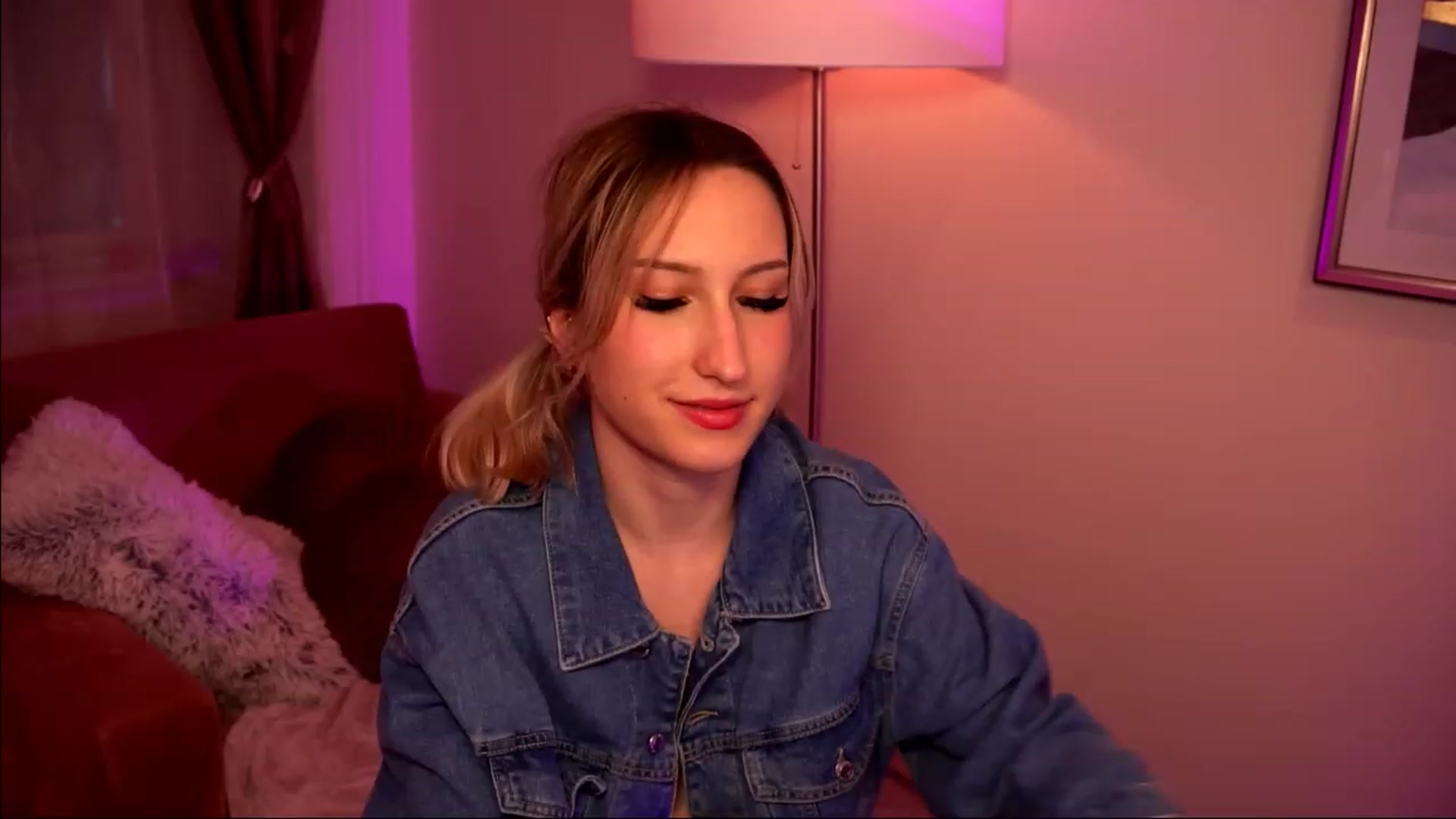 Gallery image thumbnail from Natalialeoe's myfreecams stream on, 06/13/2023, 05:59 image 18 of 20