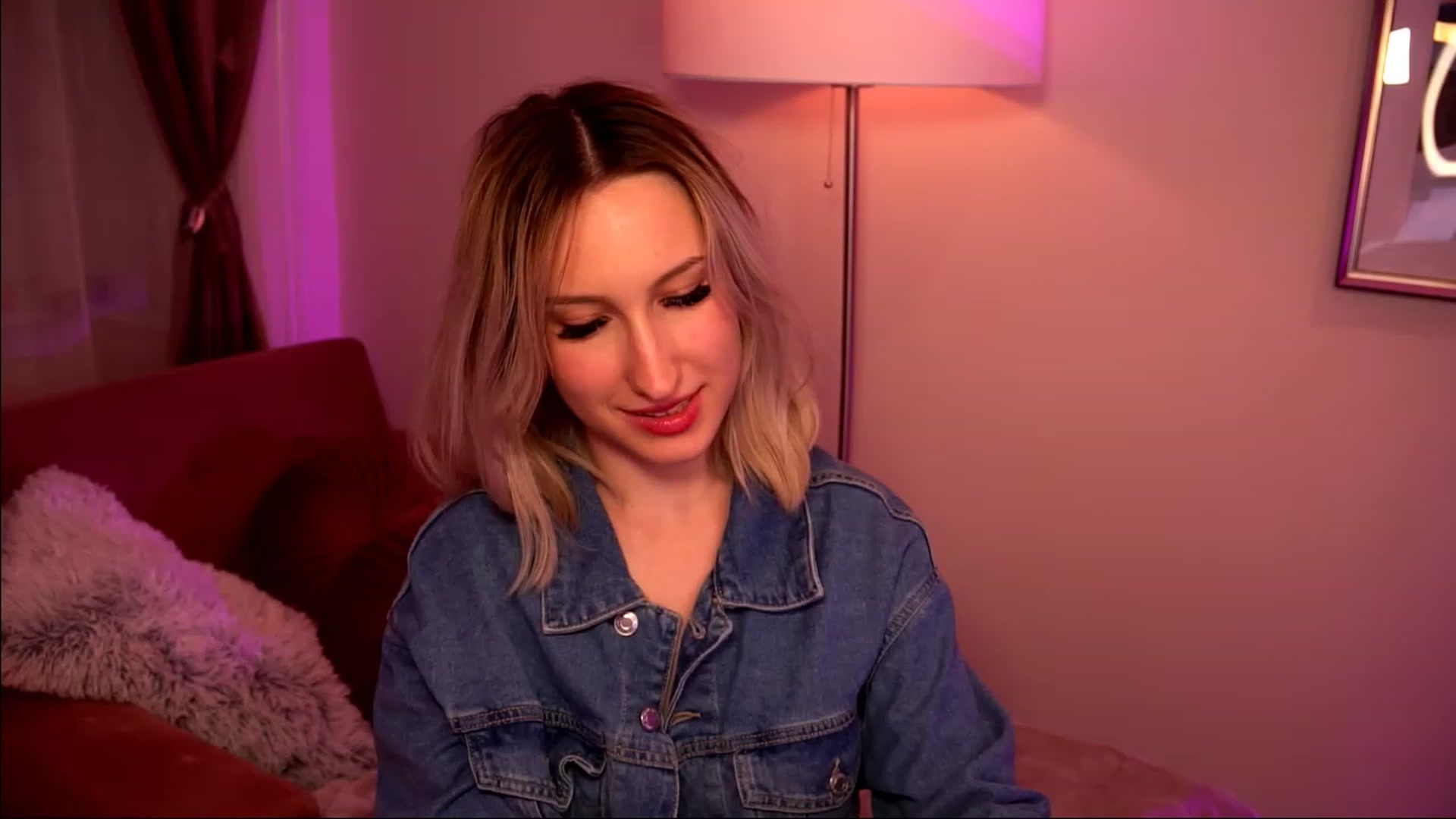 Gallery image thumbnail from Natalialeoe's myfreecams stream on, 06/13/2023, 07:23 image 15 of 20