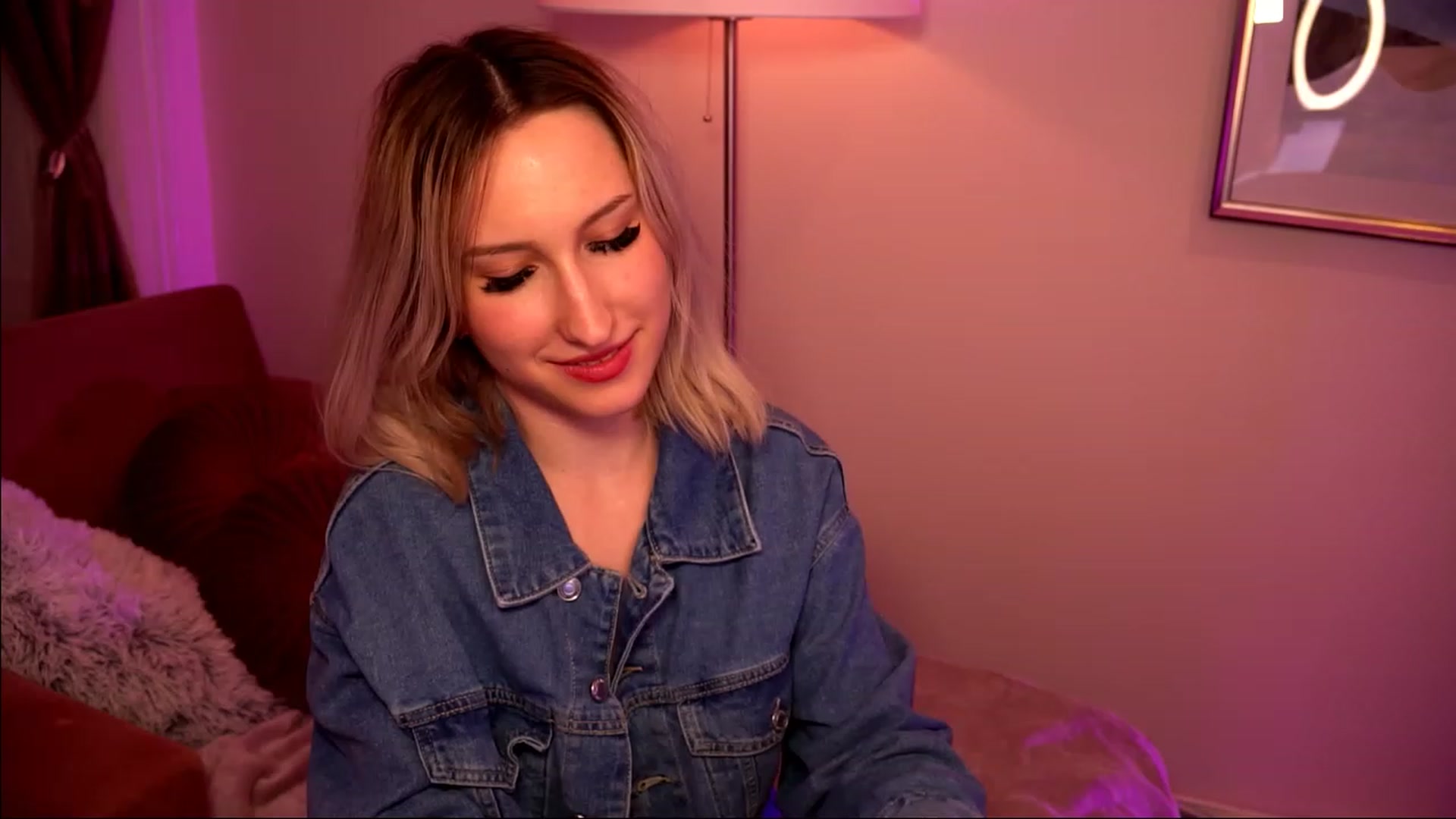 Gallery image thumbnail from Natalialeoe's myfreecams stream on, 06/13/2023, 07:23 image 18 of 20