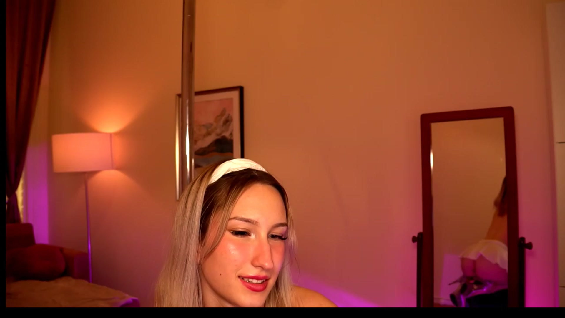 Gallery image thumbnail from Natalialeoe's myfreecams stream on, 06/20/2023, 21:58 image 16 of 20