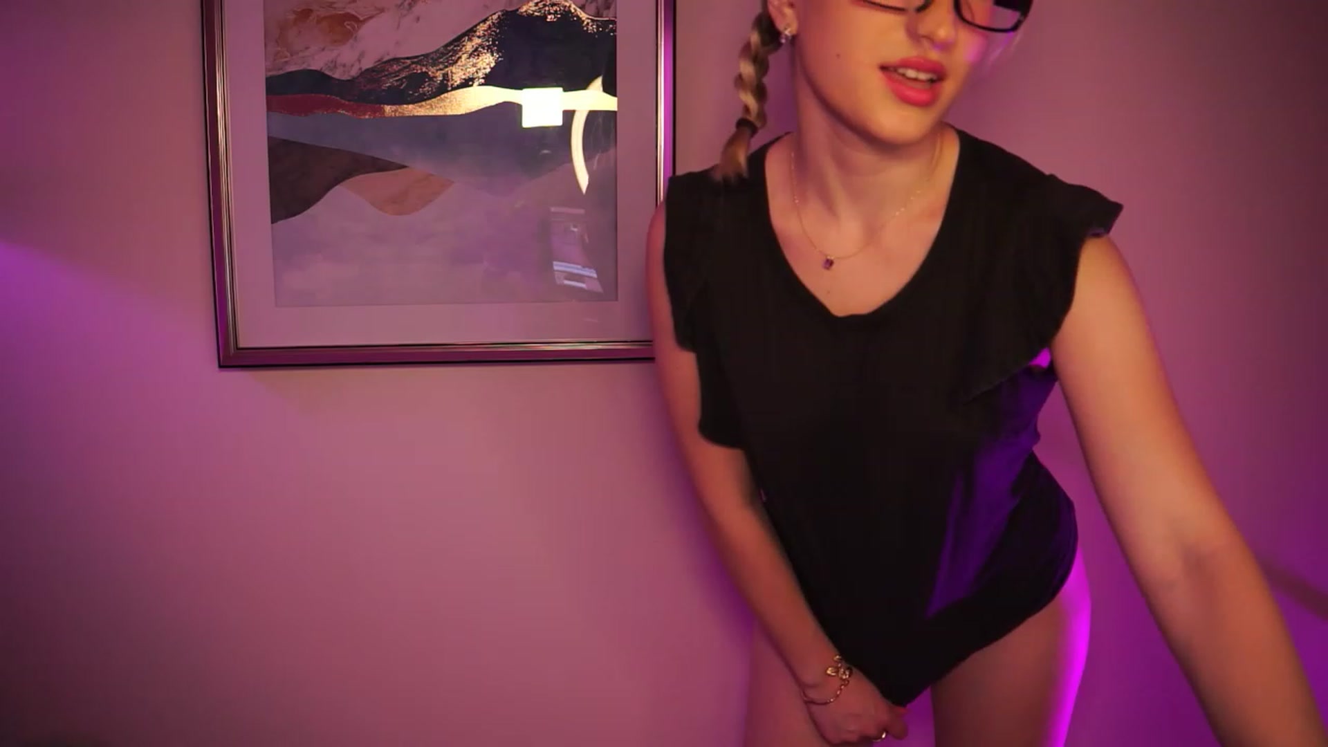 Gallery image thumbnail from Natalialeoe's myfreecams stream on, 07/13/2023, 03:27 image 7 of 20