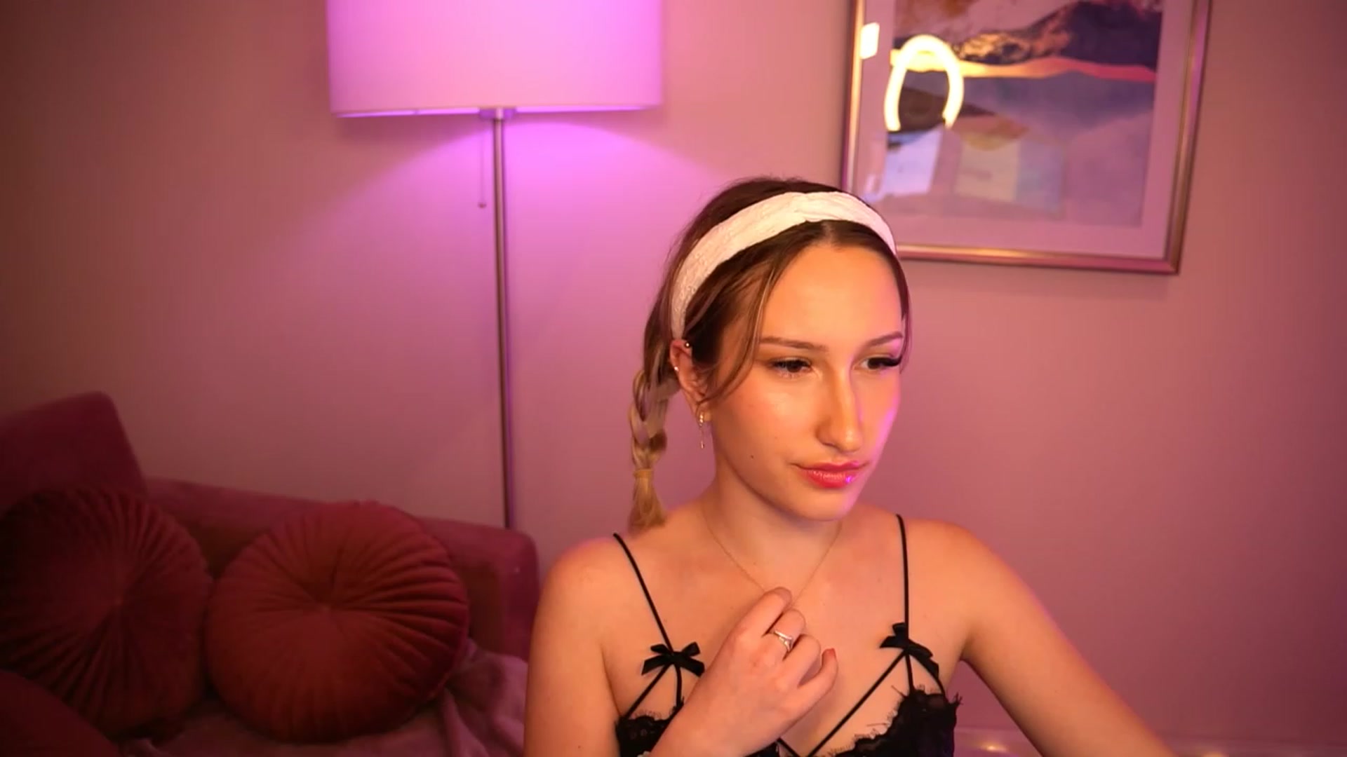 Gallery image thumbnail from Natalialeoe's myfreecams stream on, 07/18/2023, 24:48 image 10 of 20