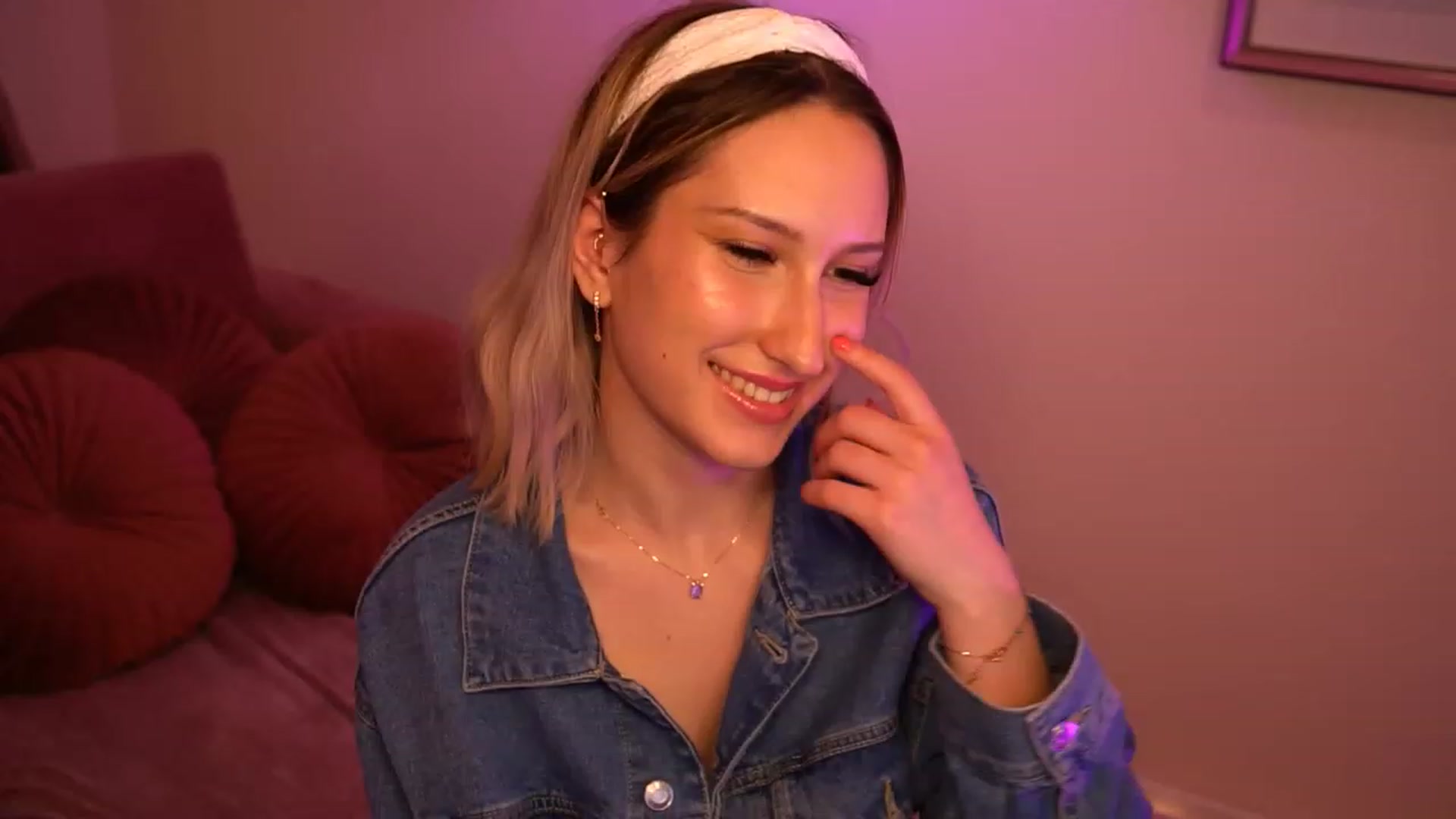 Gallery image thumbnail from Natalialeoe's myfreecams stream on, 07/18/2023, 05:16 image 15 of 20