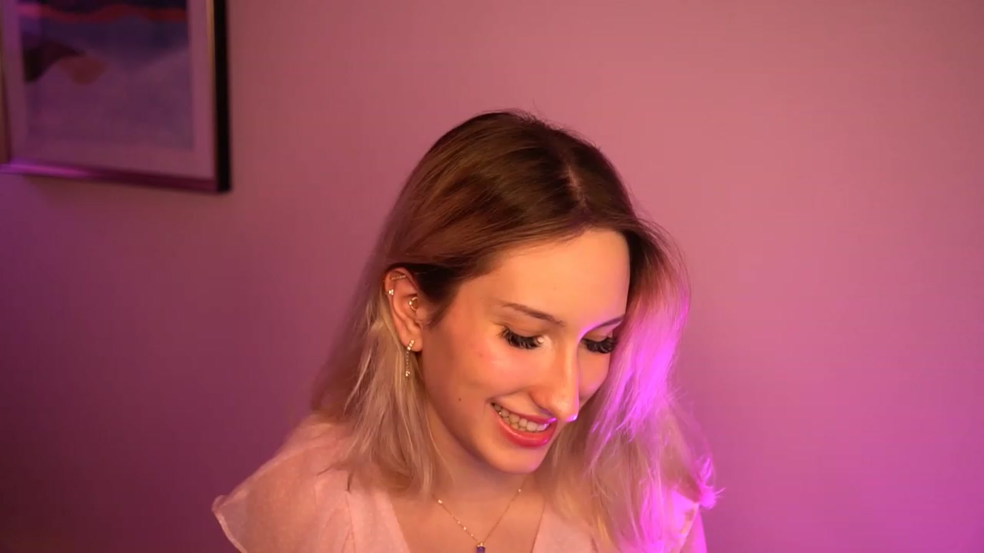 Gallery image thumbnail from Natalialeoe's myfreecams stream on, 07/19/2023, 24:04 image 2 of 20
