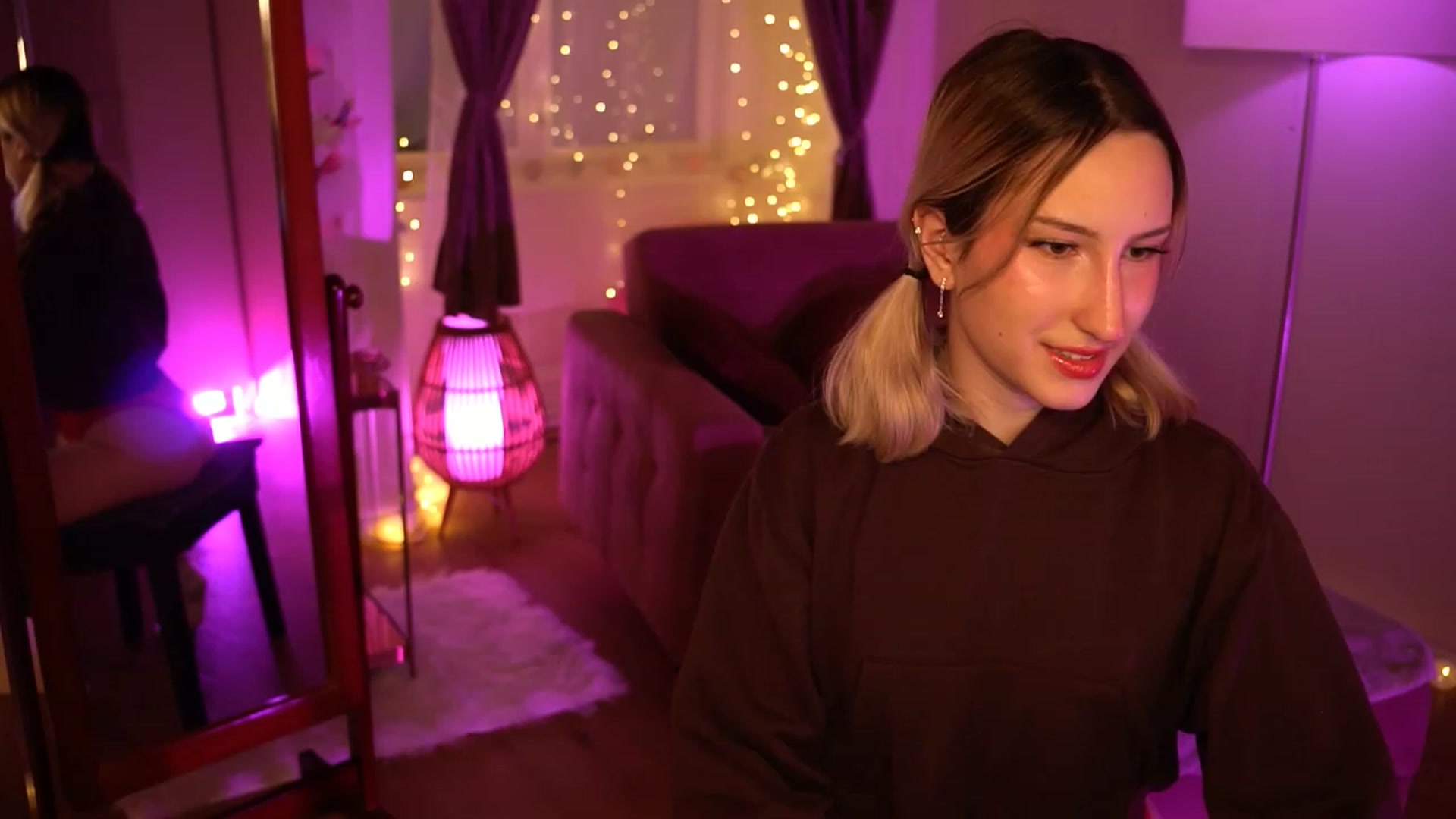 Gallery image thumbnail from Natalialeoe's myfreecams stream on, 07/22/2023, 24:03 image 1 of 20