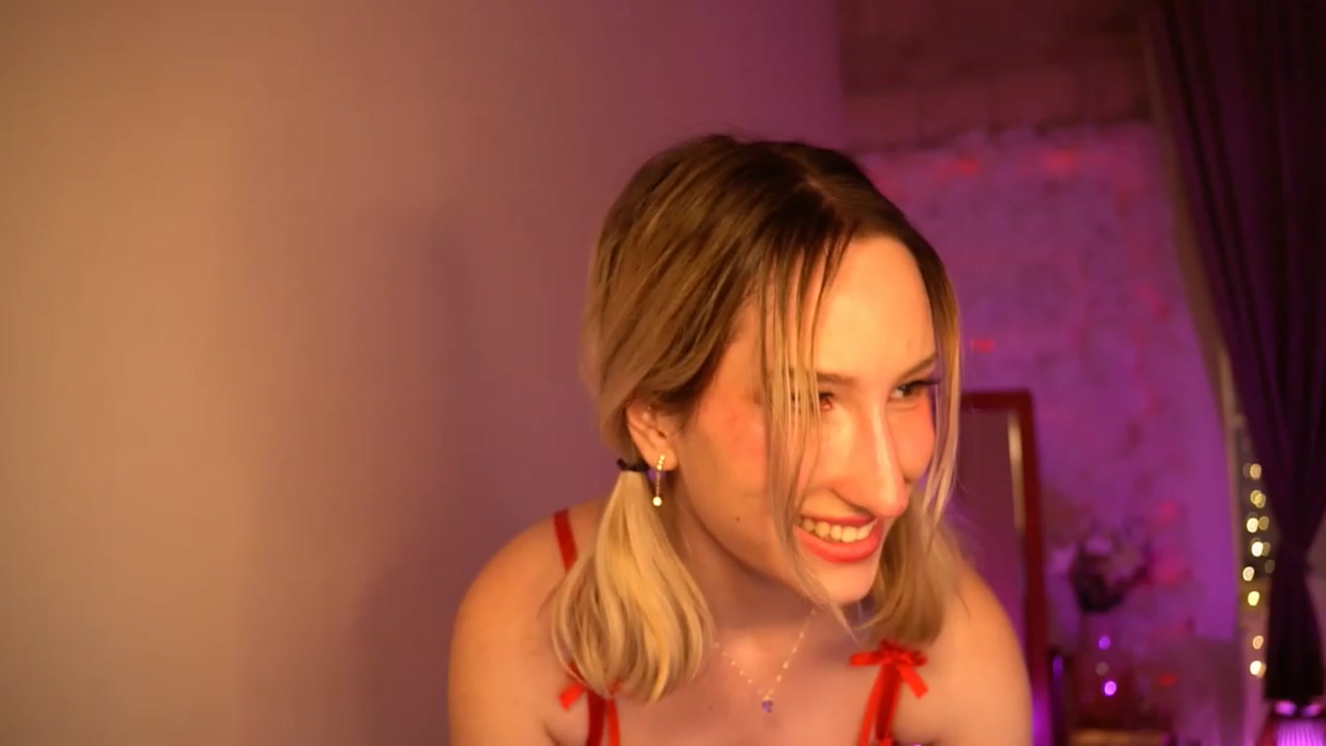 Gallery image thumbnail from Natalialeoe's myfreecams stream on, 07/22/2023, 02:48 image 12 of 20