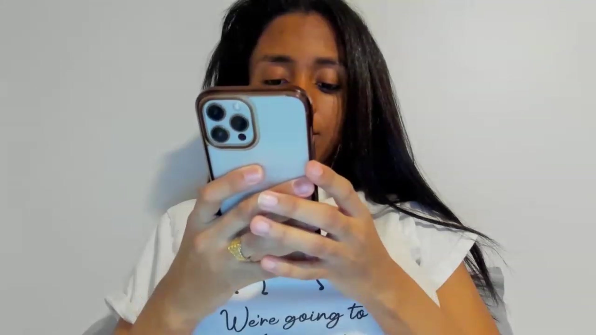 Gallery image thumbnail from Nataliareyes_'s myfreecams stream on, 03/22/2023, 02:09 image 19 of 20