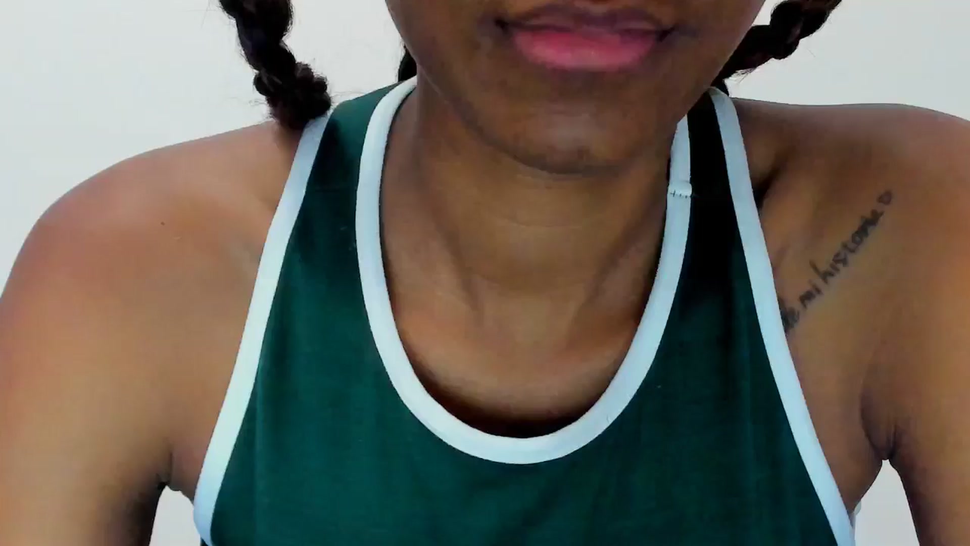 Gallery image thumbnail from Nataliareyes_'s myfreecams stream on, 12/11/2024, 05:02 image 3 of 20