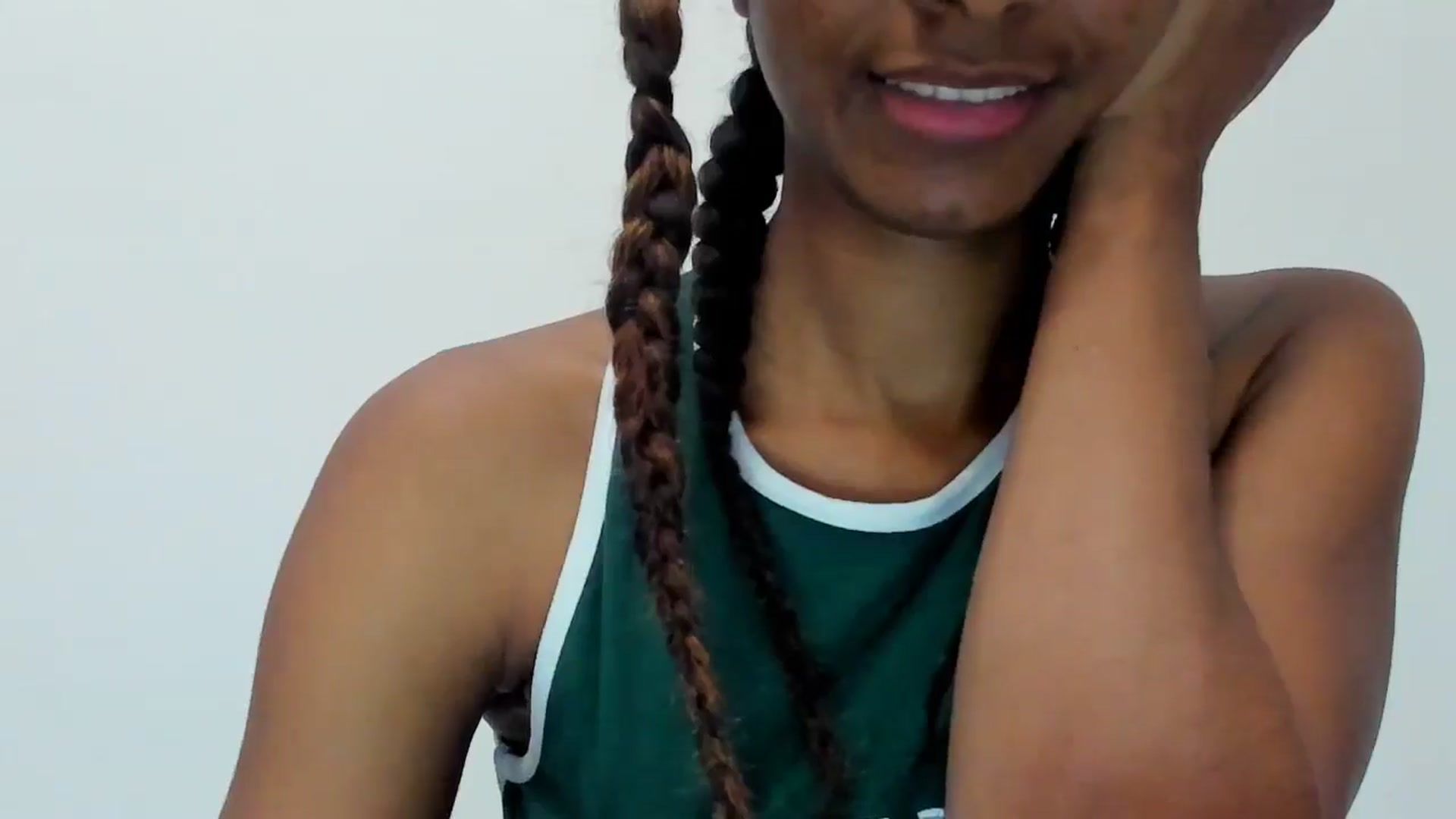 Gallery image thumbnail from Nataliareyes_'s myfreecams stream on, 12/11/2024, 05:02 image 16 of 20