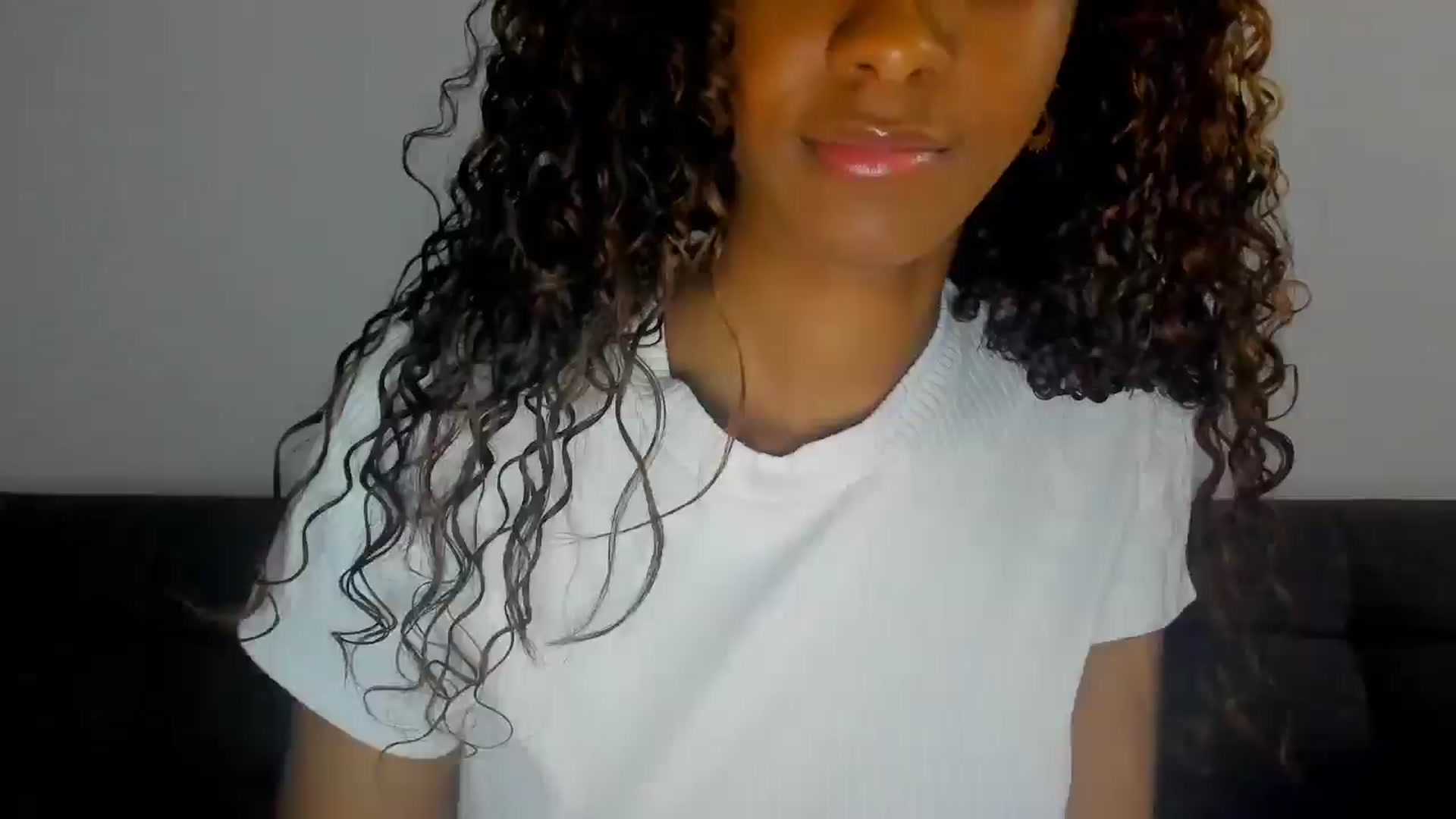 Gallery image thumbnail from Nataliareyes_'s myfreecams stream on, 01/24/2025, 22:24 image 18 of 20