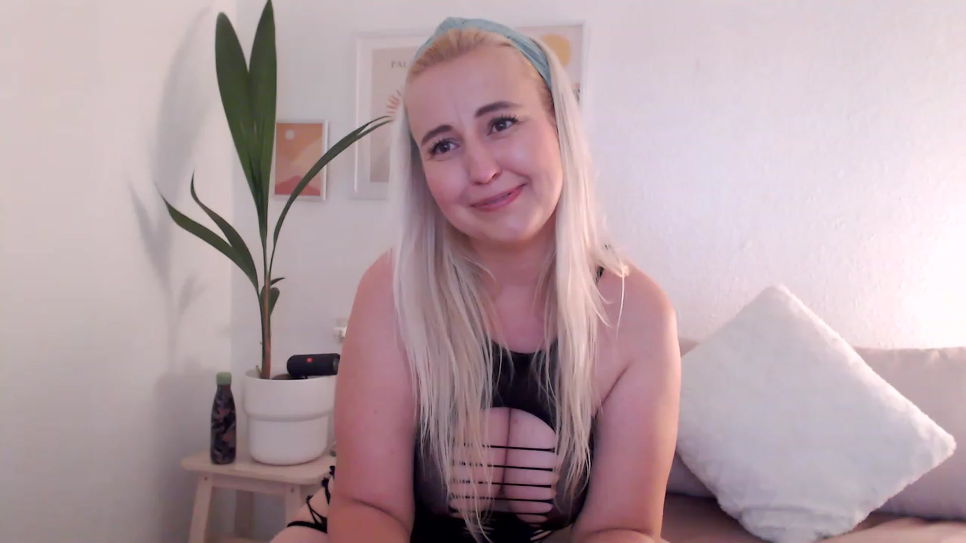 Gallery image thumbnail from NatalieMFC's myfreecams stream on, 07/04/2023, 11:32 image 2 of 20