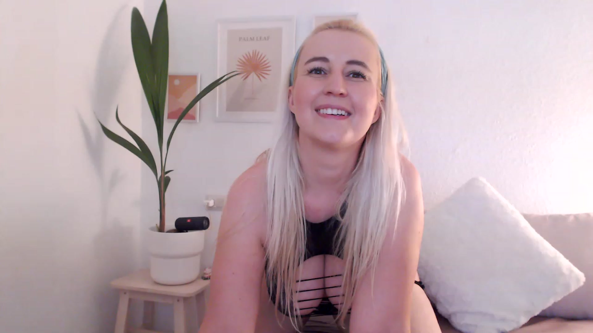 Gallery image thumbnail from NatalieMFC's myfreecams stream on, 07/04/2023, 11:32 image 11 of 20