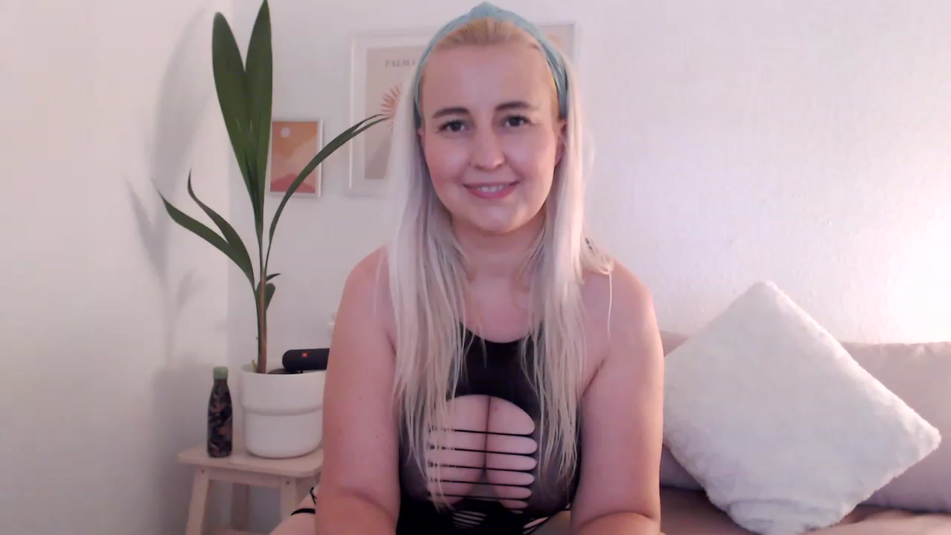 Gallery image thumbnail from NatalieMFC's myfreecams stream on, 07/04/2023, 11:32 image 1 of 20