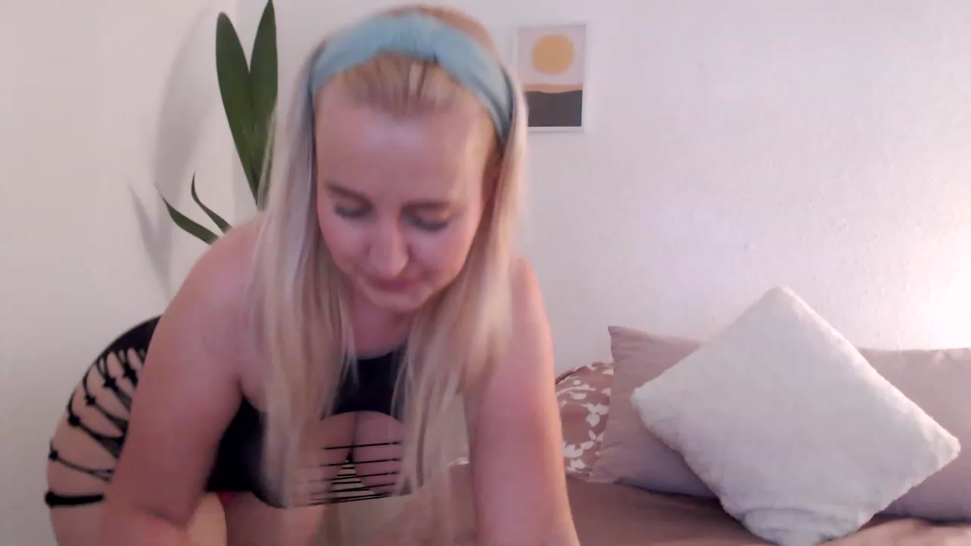 Gallery image thumbnail from NatalieMFC's myfreecams stream on, 07/04/2023, 11:32 image 5 of 20