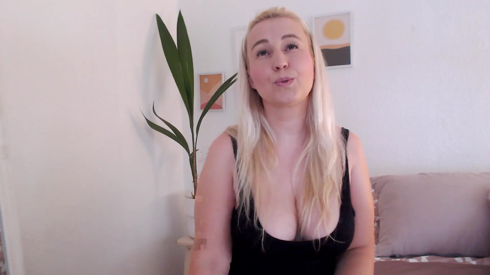 Gallery image thumbnail from NatalieMFC's myfreecams stream on, 07/12/2023, 10:10 image 8 of 20